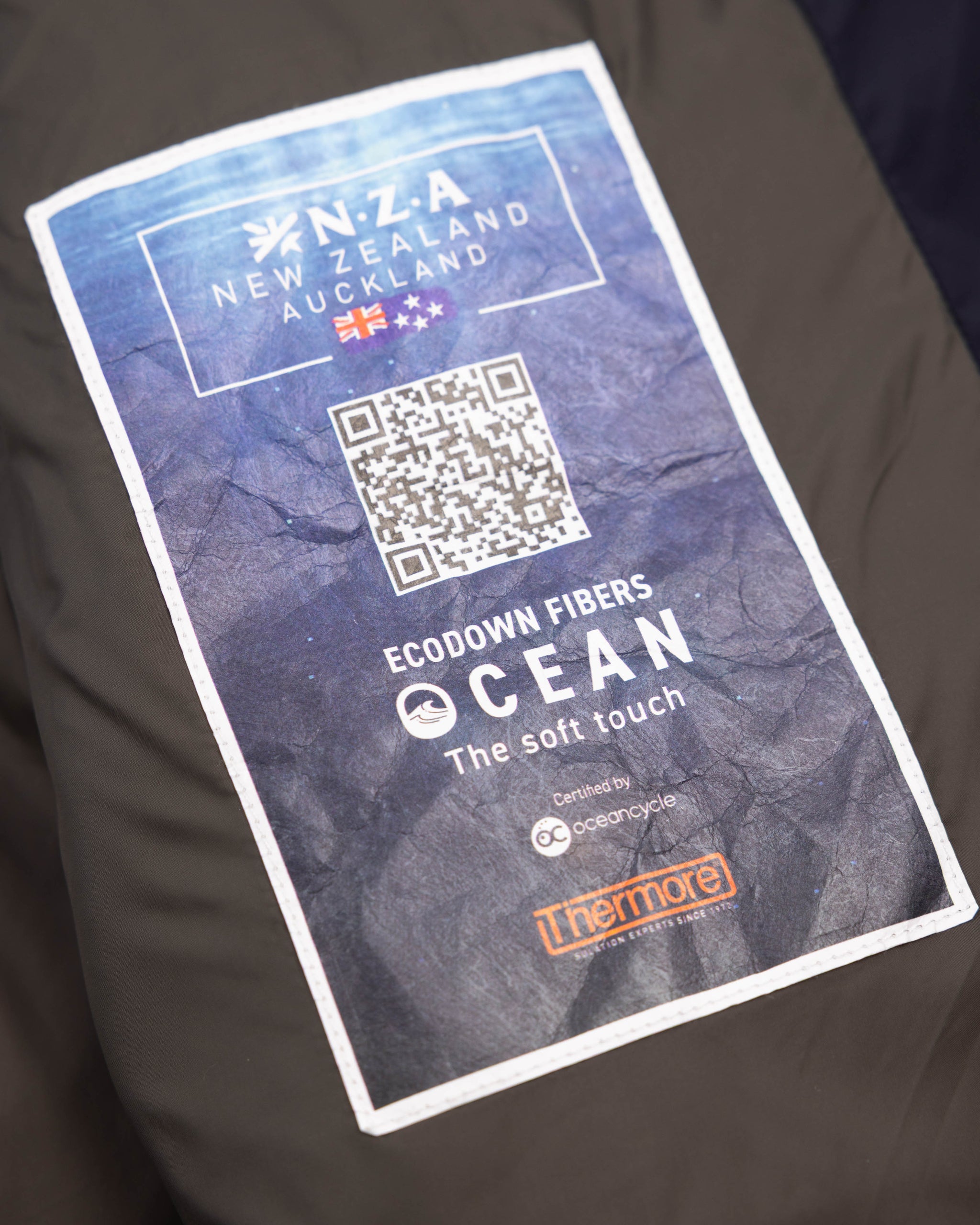 Blauwe gewatteerde jas Blauwe gewatteerde jas