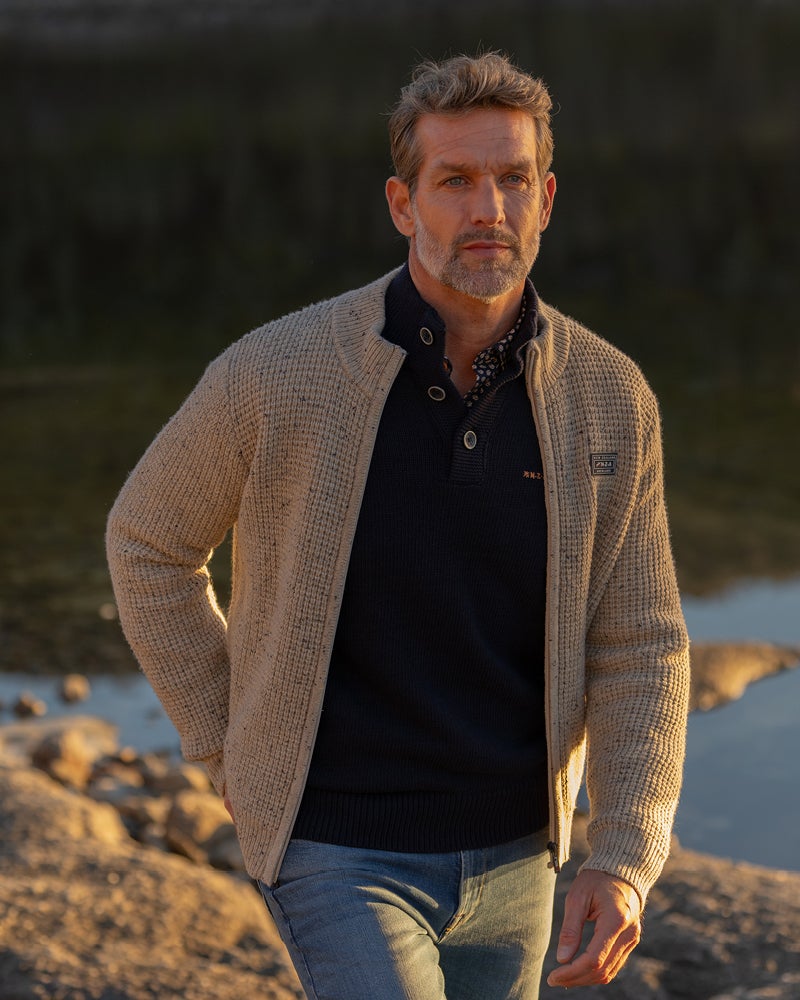 Maille en laine écrue à demi-zip Maille en laine écrue à demi-zip