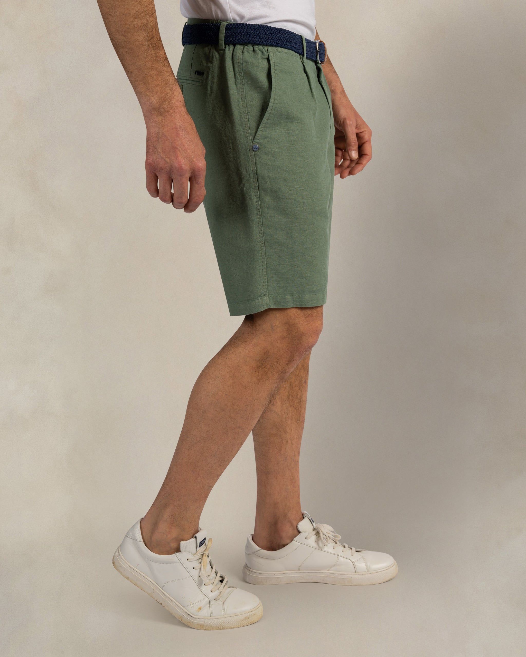 Short chino en lin mélangé vert Short chino en lin mélangé vert