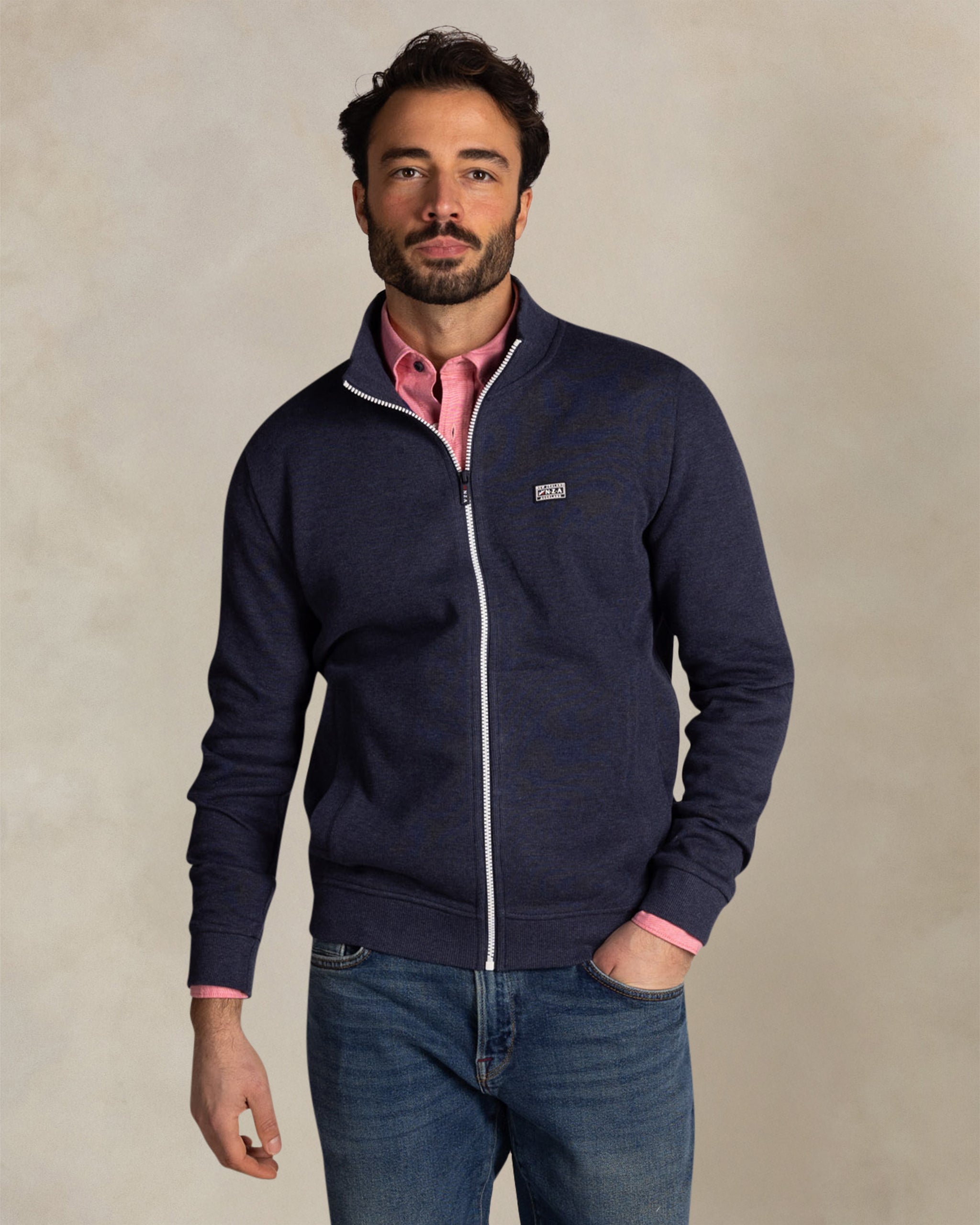 Donker blauwe katoenen vest Donker blauwe katoenen vest