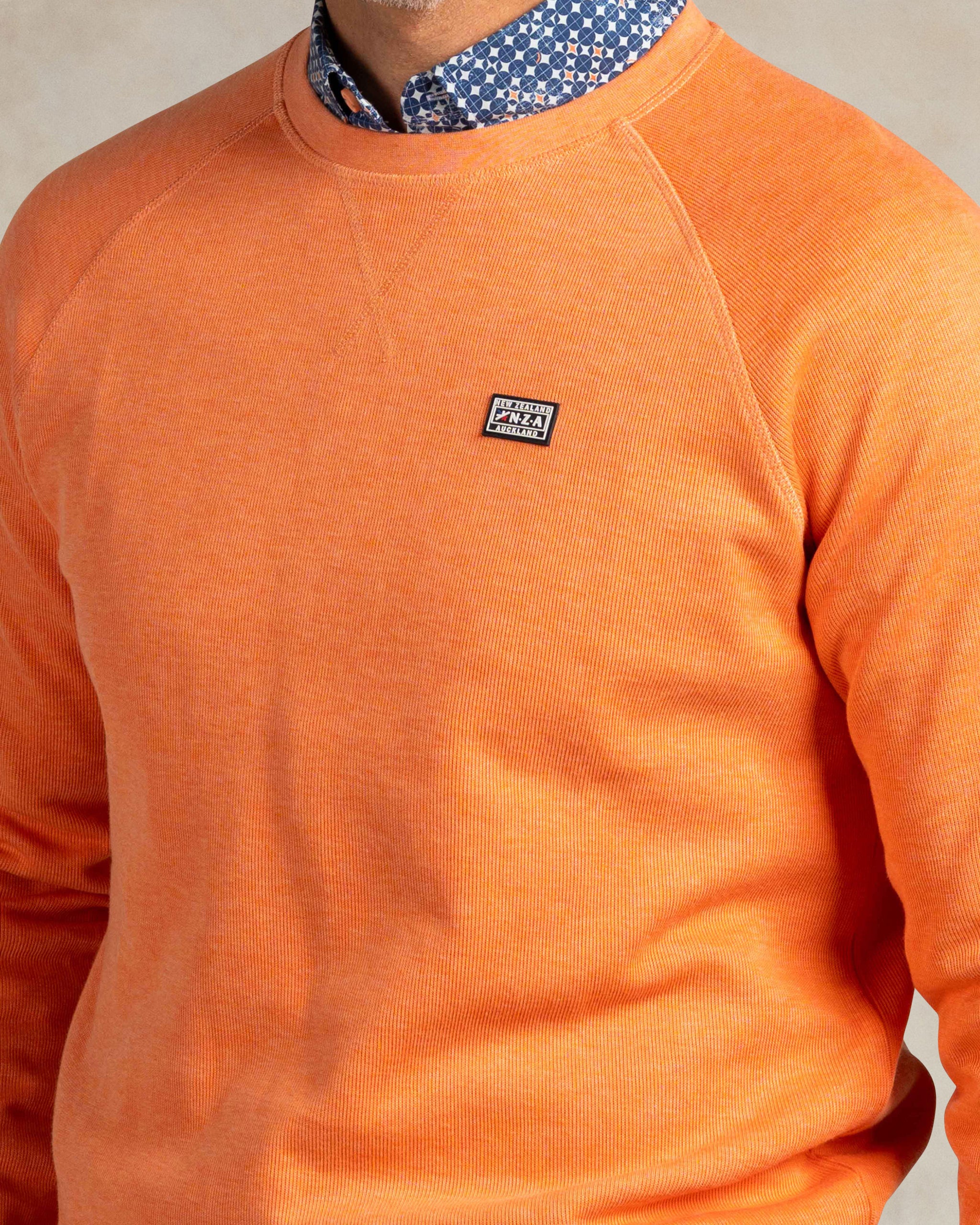 Oranger Baumwollpullover Oranger Baumwollpullover