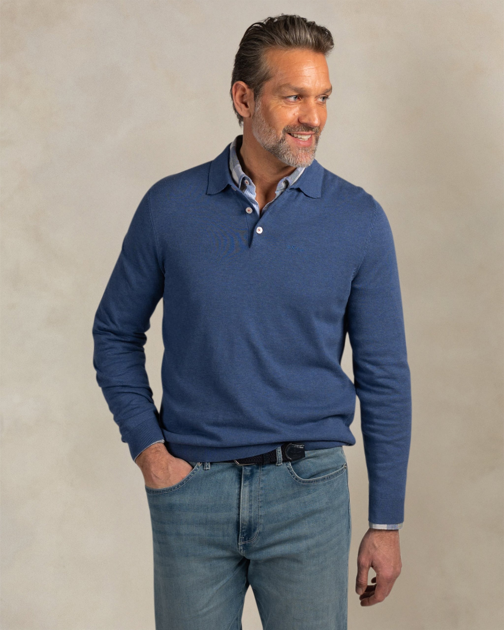 Blauwe katoenen polo shirt lang Blauwe katoenen polo shirt lang