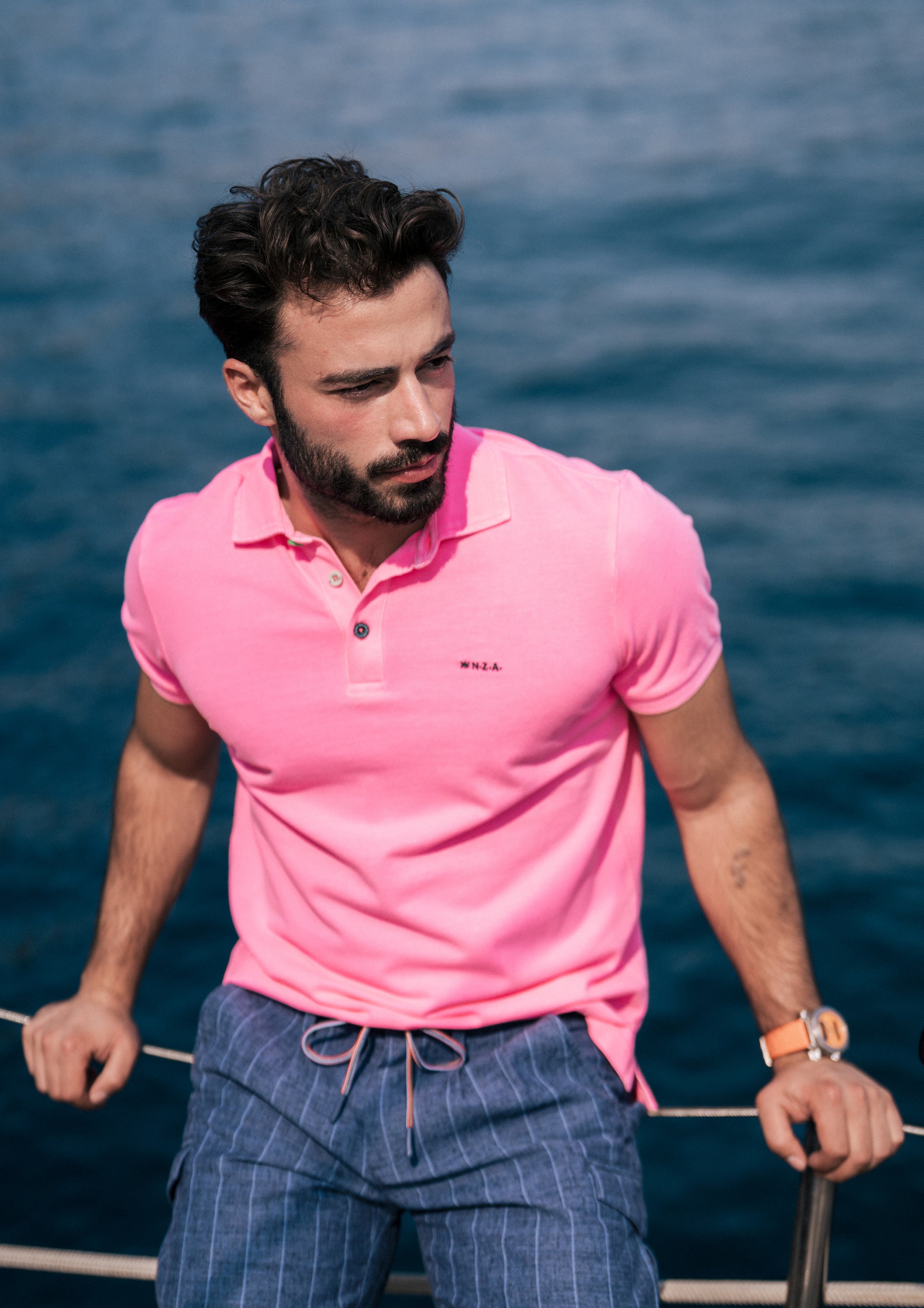 Schlichtes Poloshirt aus Baumwolle - Bright Pink Schlichtes Poloshirt aus Baumwolle - Bright Pink