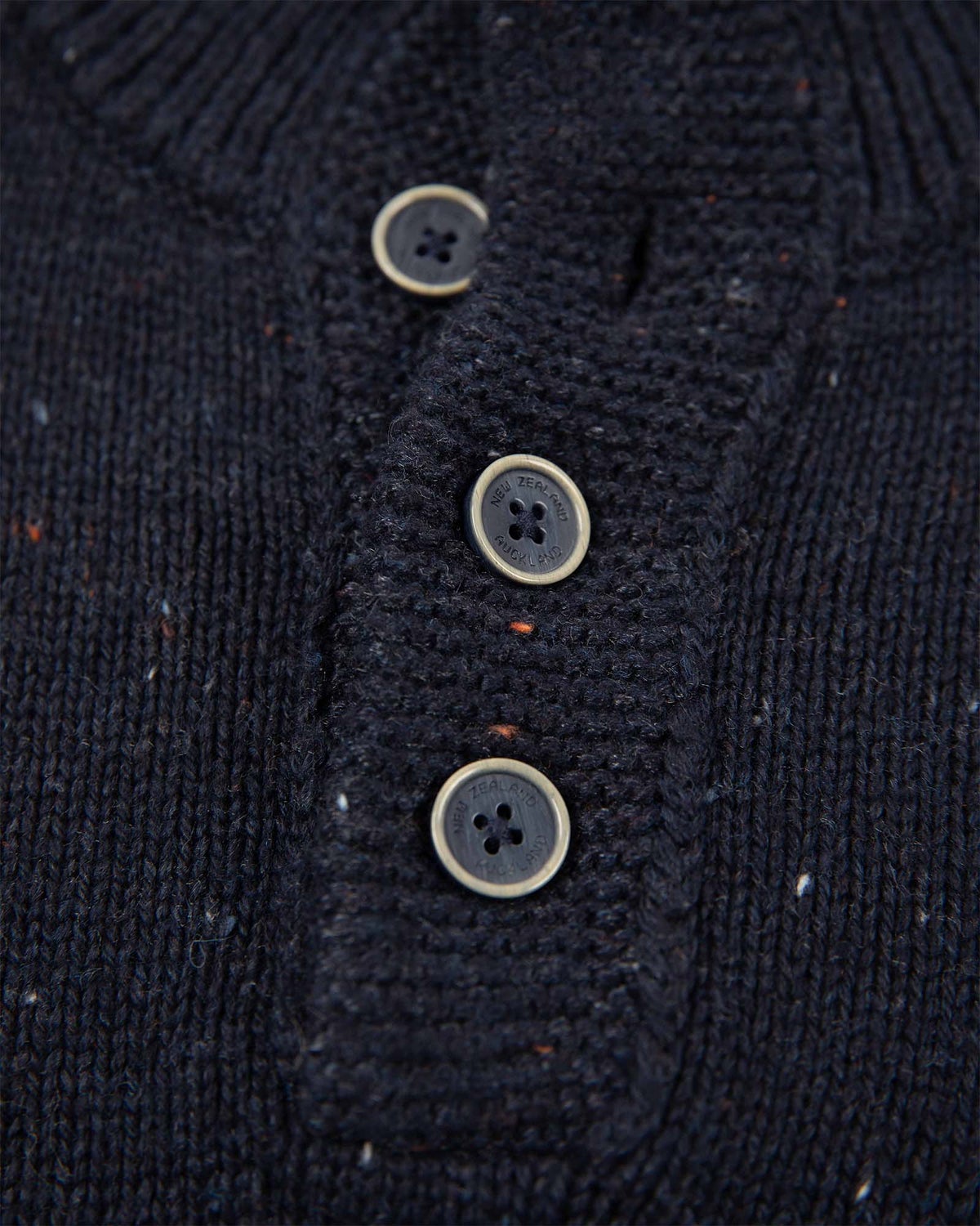 Schlichter Pullover mit halber Knopfleiste - Pitch Navy