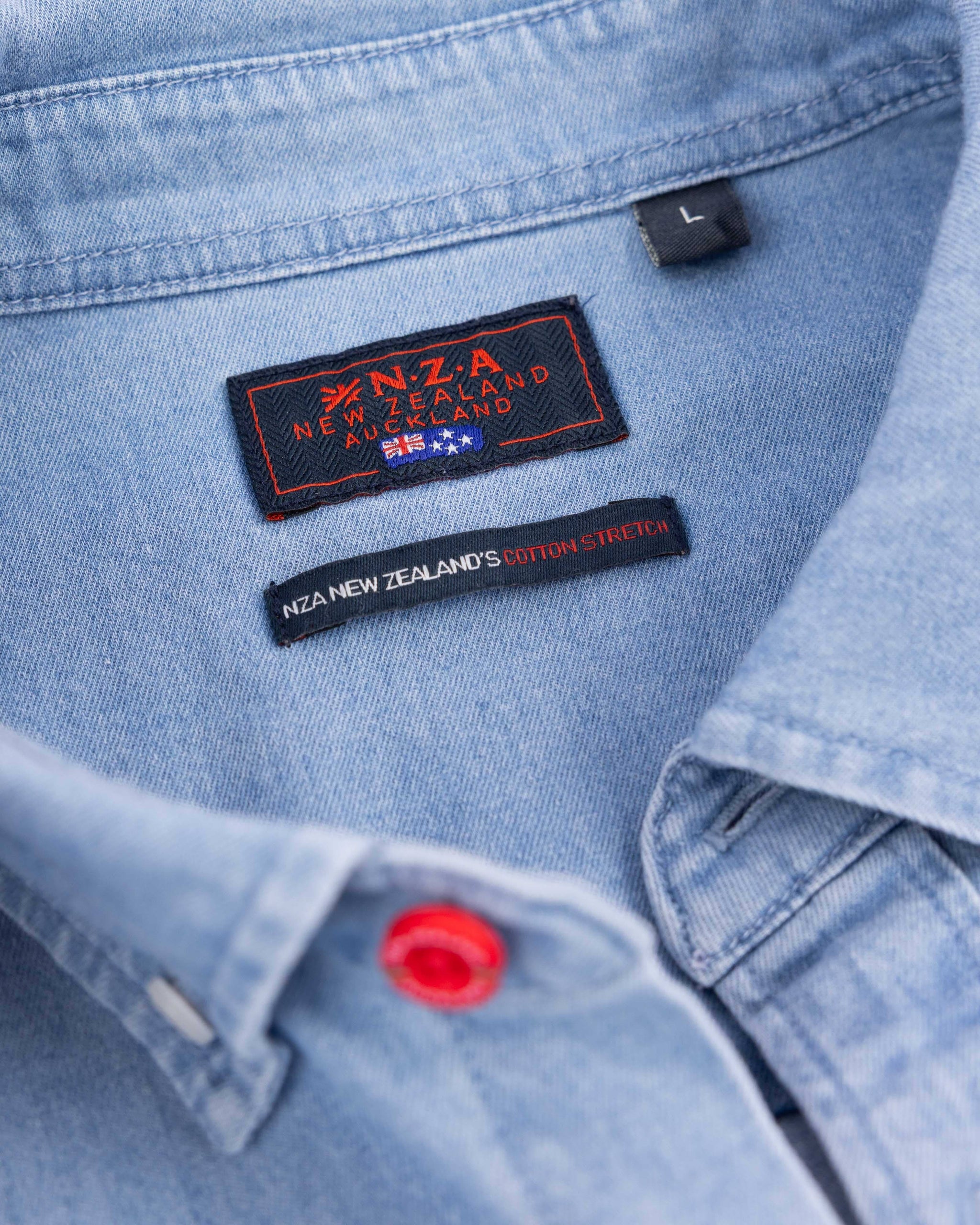 Blaues Baumwoll-Stretchhemd Blaues Baumwoll-Stretchhemd