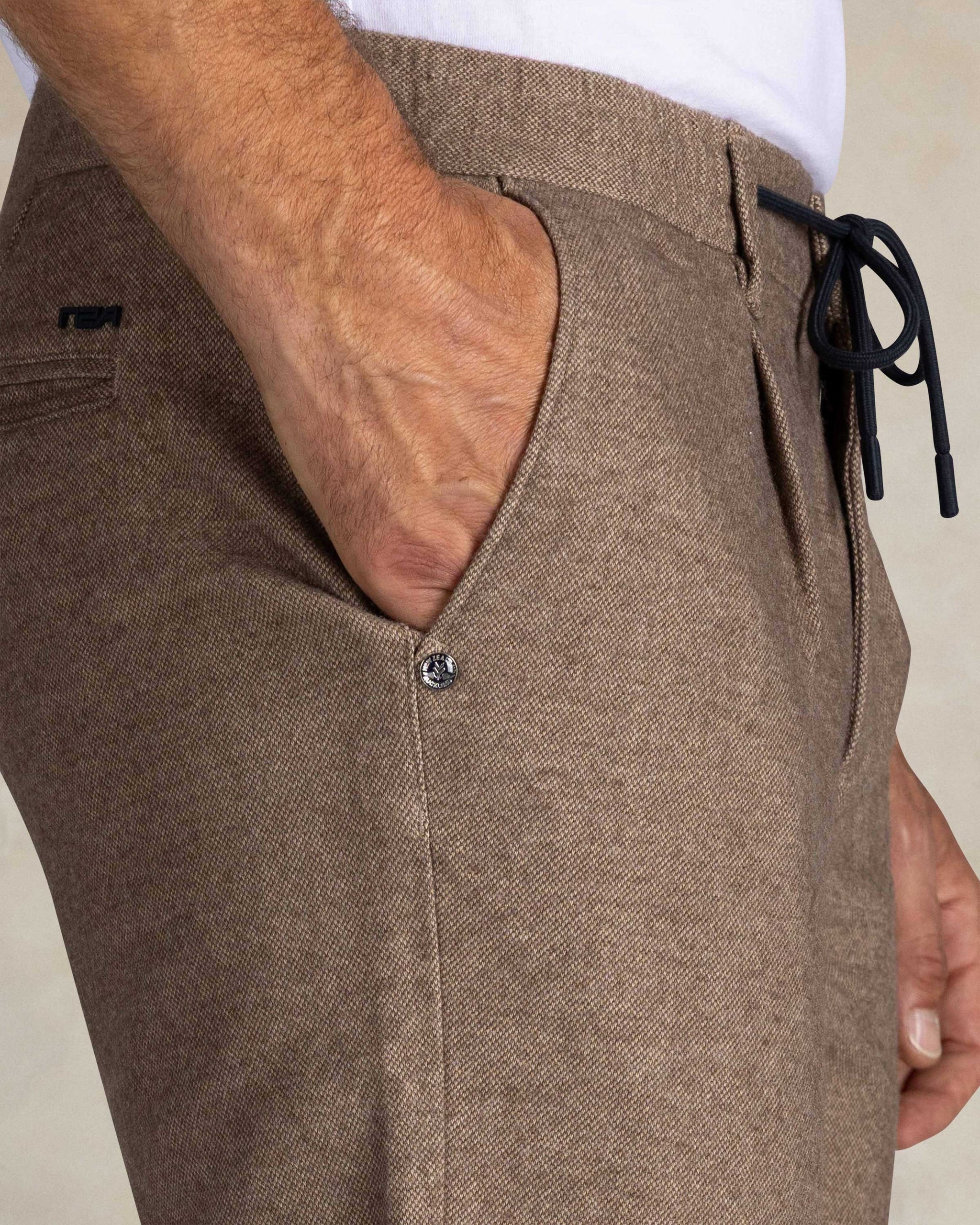 Brown cotton stretch trousers Brown cotton stretch trousers