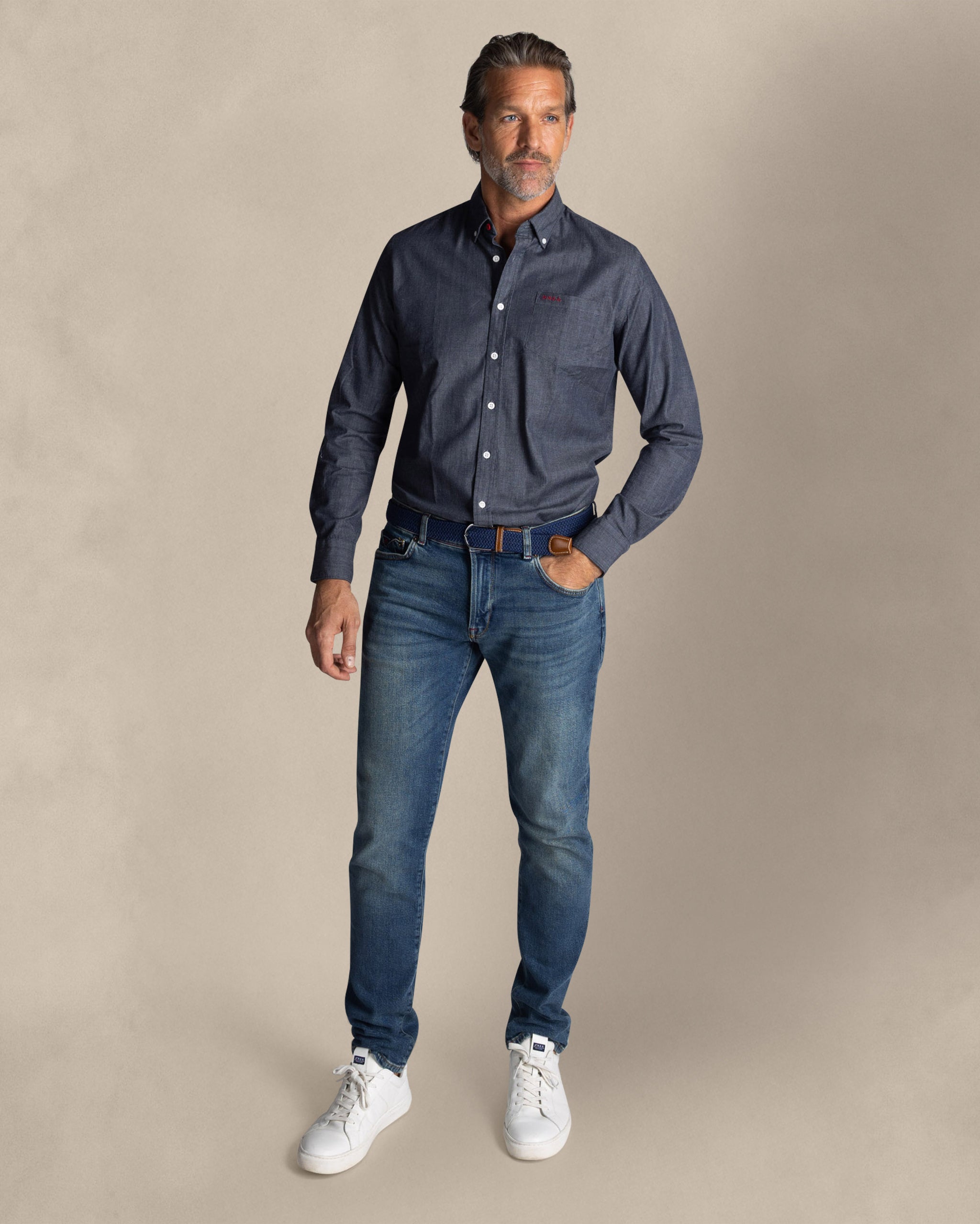 Blaues Baumwollhemd mit Stretch Blaues Baumwollhemd mit Stretch