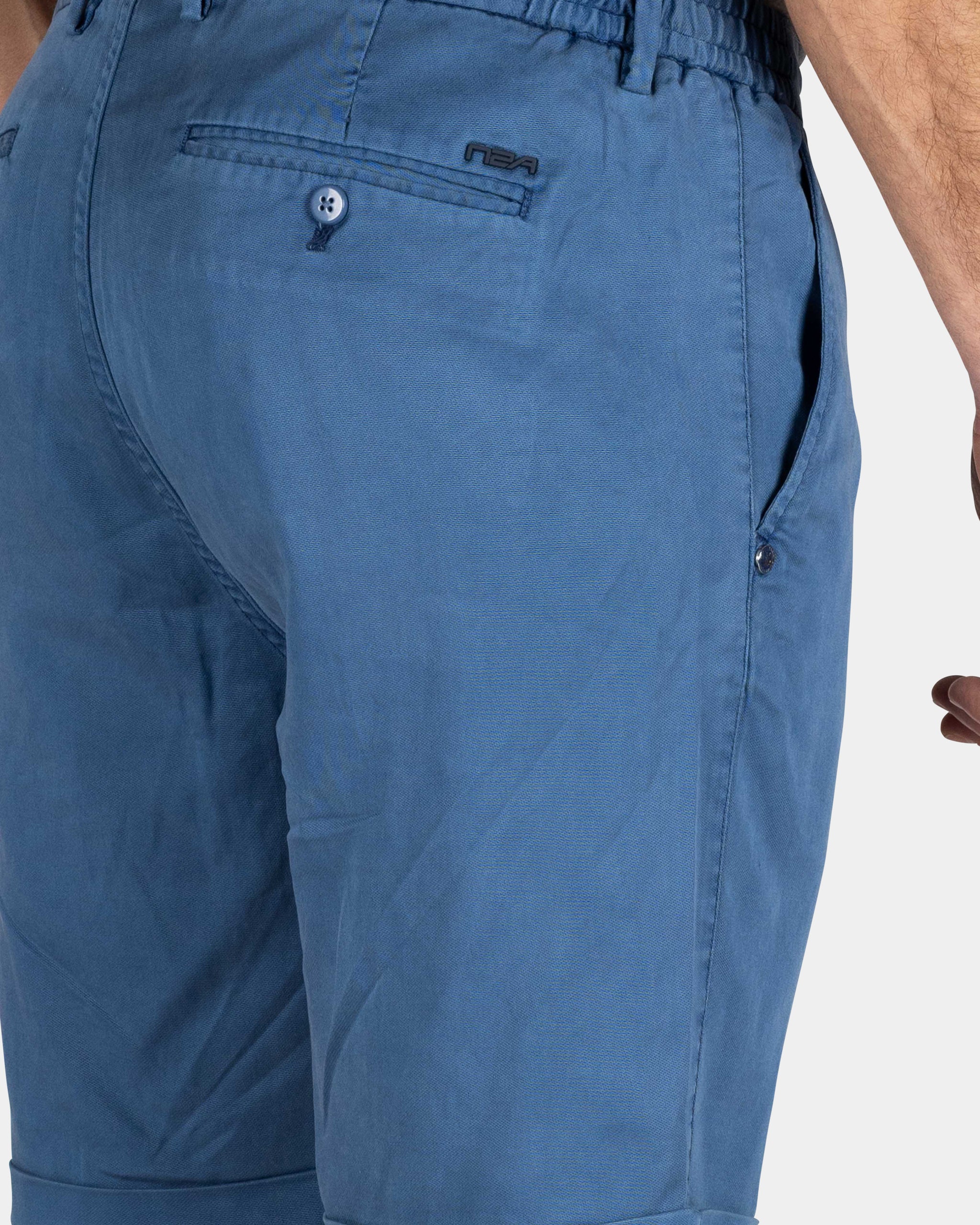 Blauw chino short met stretch Blauw chino short met stretch