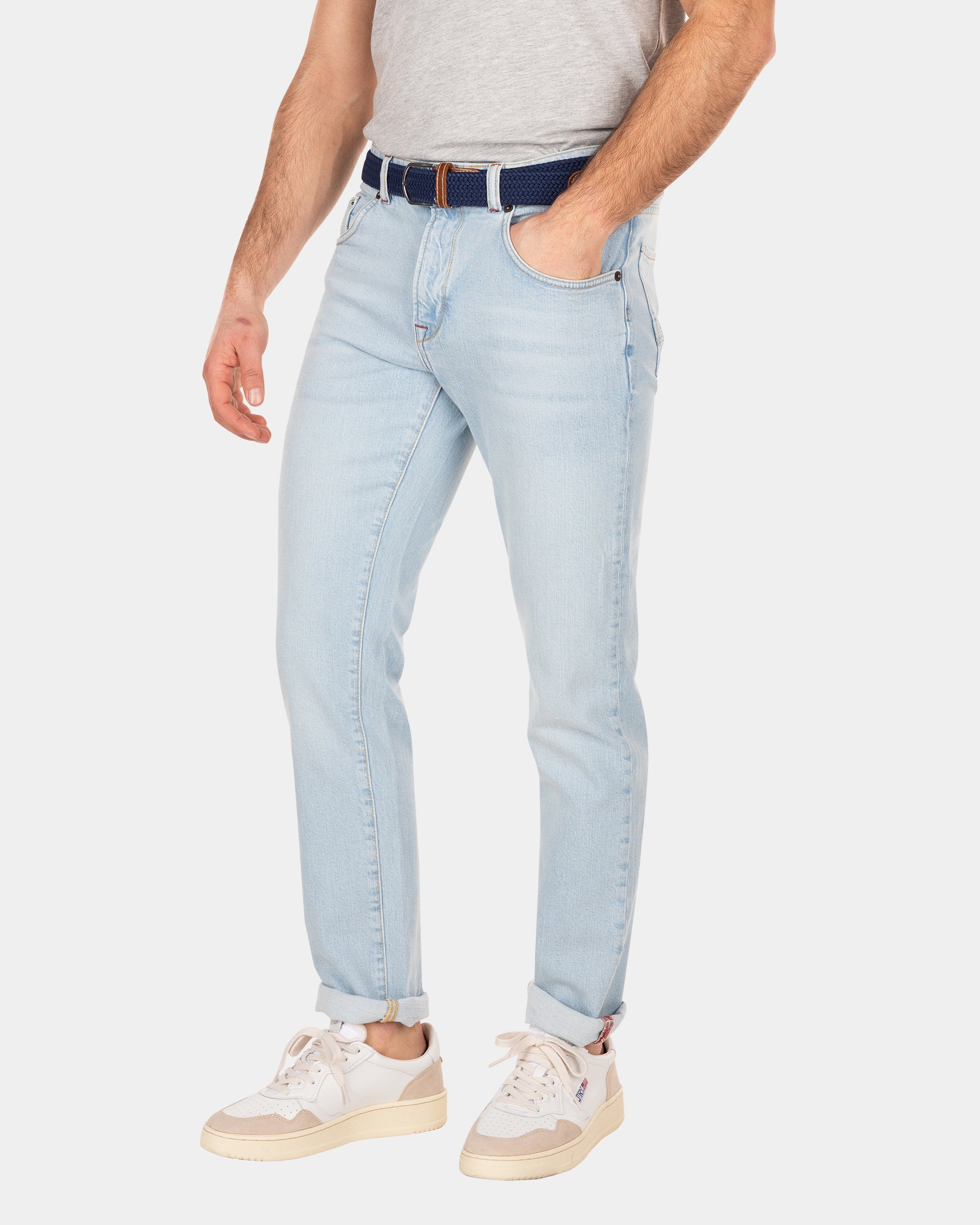 Lichtblauwe spijkerbroek met stretch - Bleach Denim Lichtblauwe spijkerbroek met stretch - Bleach Denim