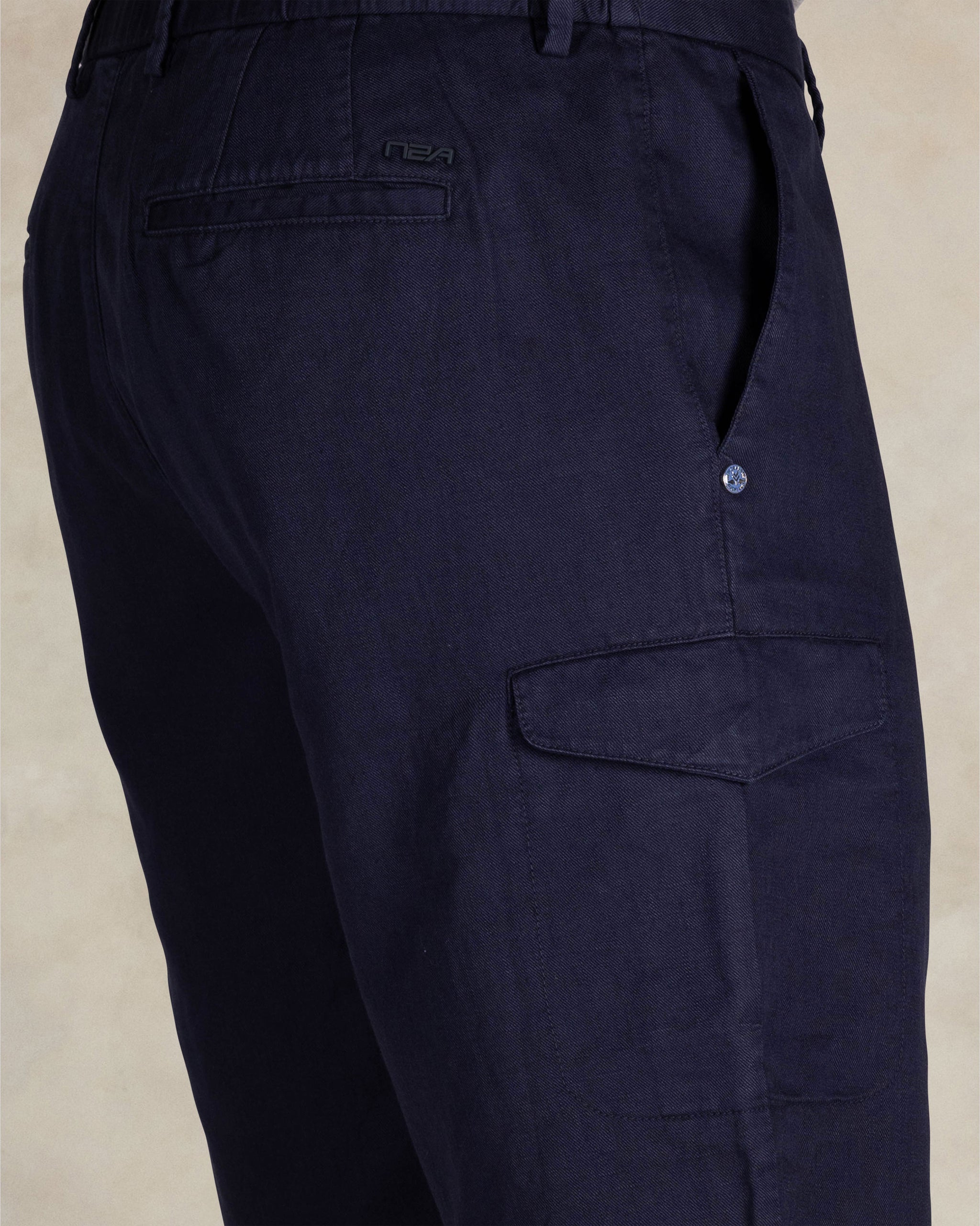 Navy linnen cargo shorts Navy linnen cargo shorts