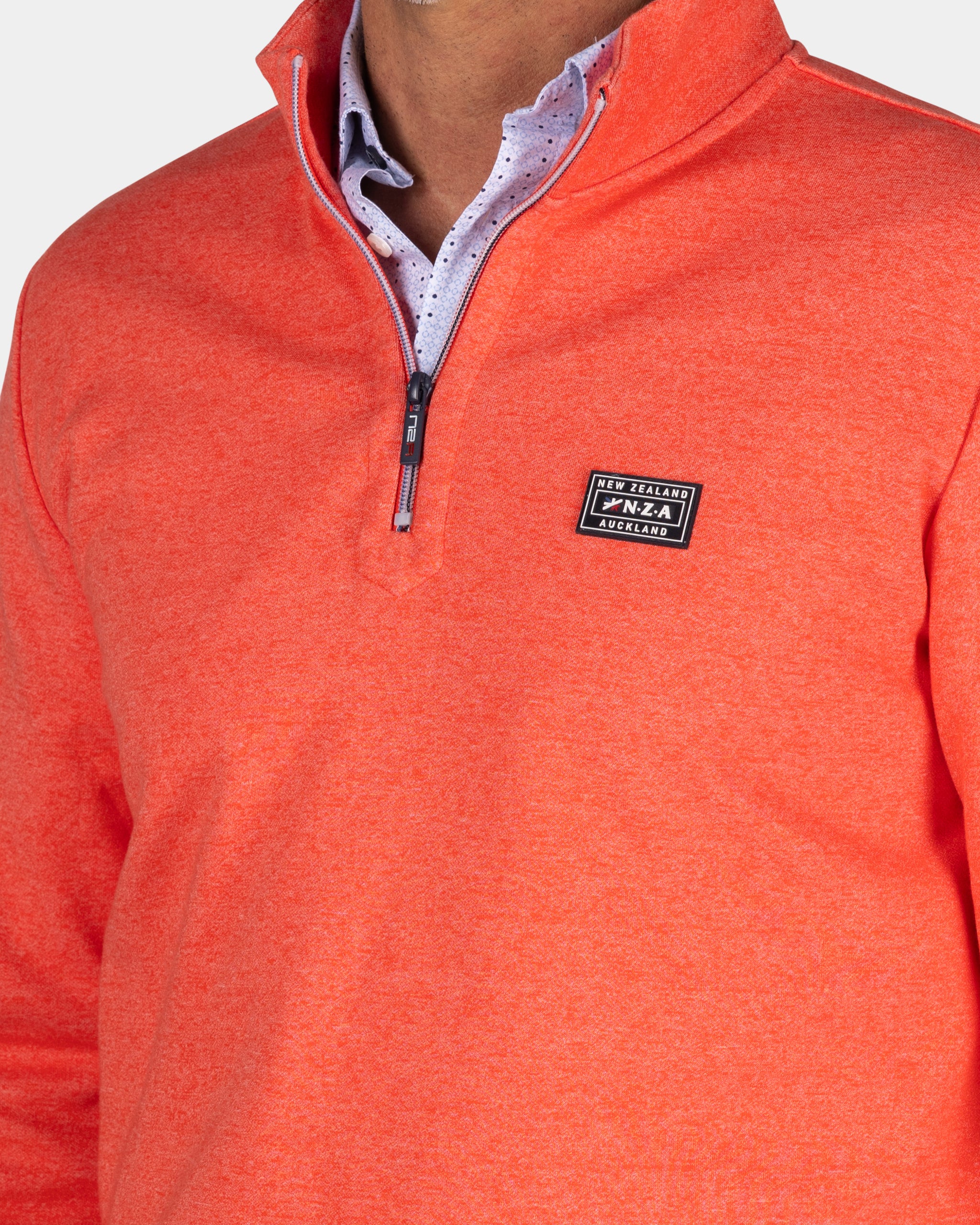 Pull en coton orange à demi-fermeture éclair Pull en coton orange à demi-fermeture éclair