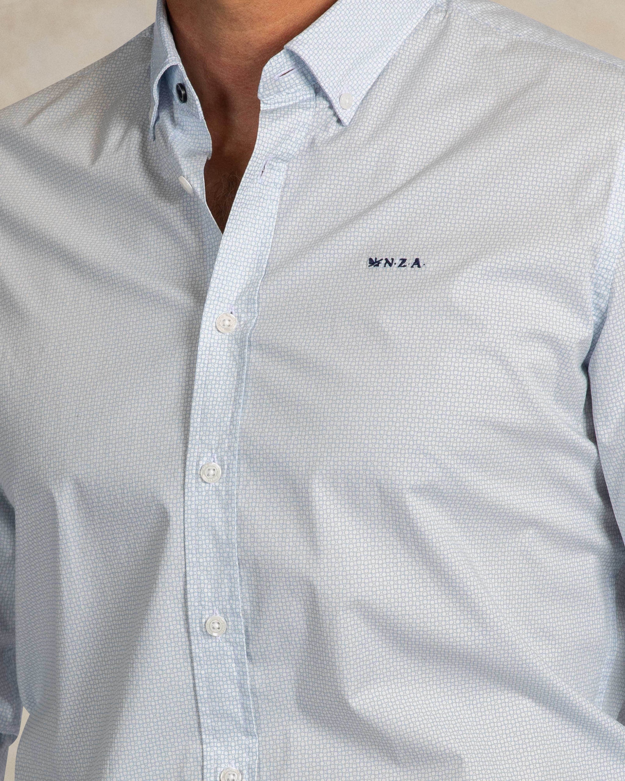 Chemise stretch en coton bleu clair Chemise stretch en coton bleu clair