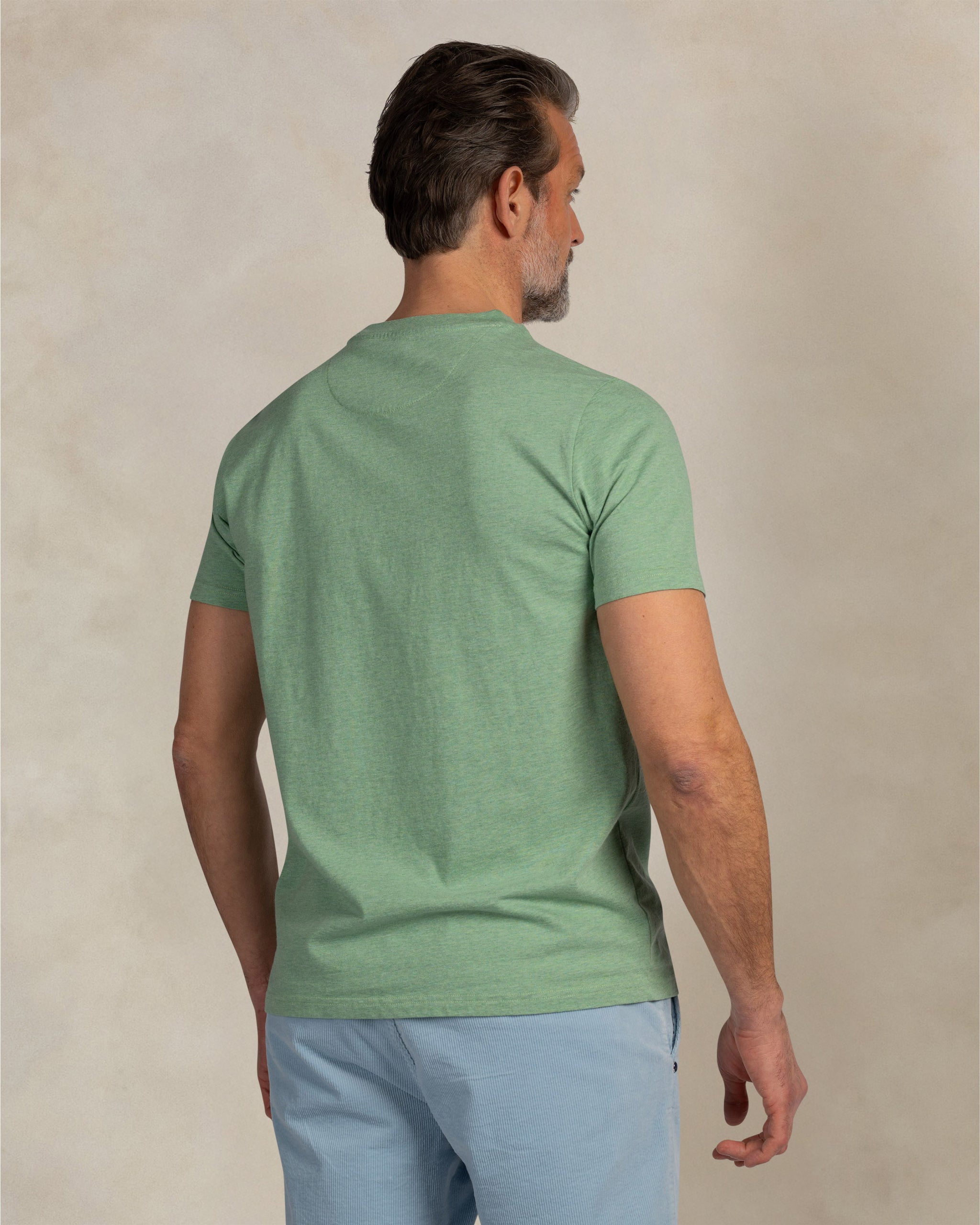 Camiseta verde claro 100% algodón Camiseta verde claro 100% algodón