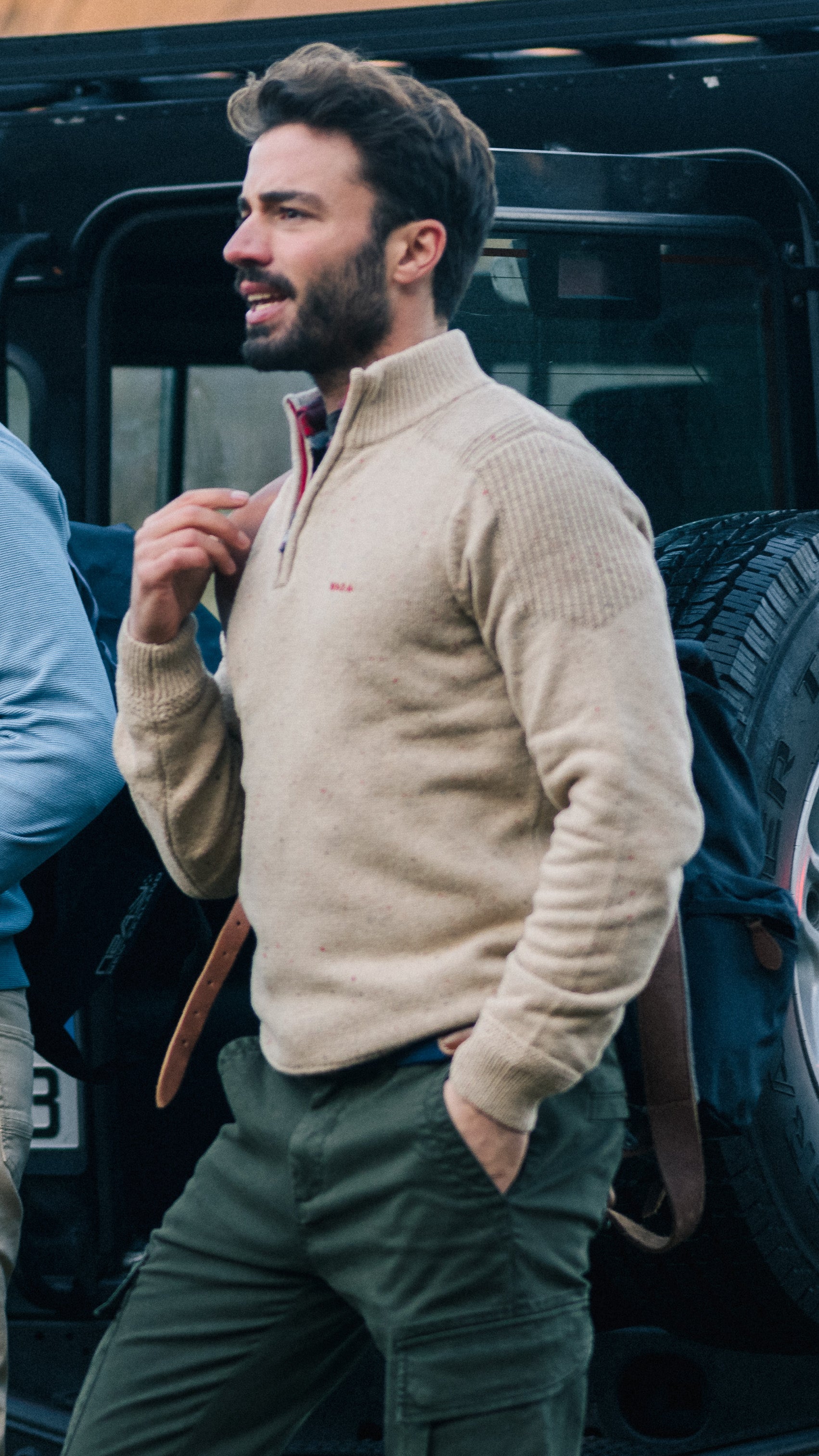 Sand-colored pullover with half-zip - Shimmering Sand Sand-colored pullover with half-zip - Shimmering Sand