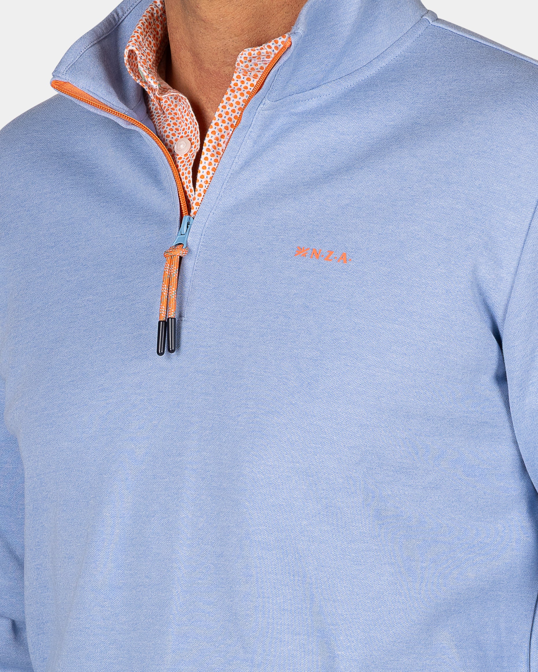 Blauwe trui met halve rits Blauwe trui met halve rits