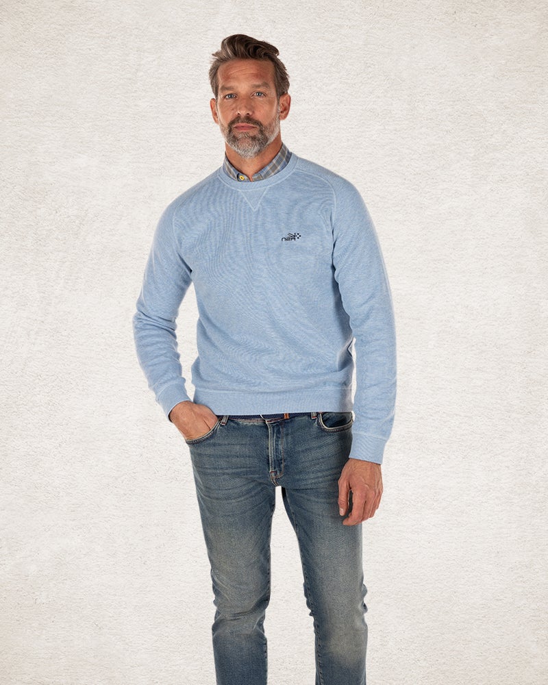 Solid coloured round neck sweater - Pale Blue