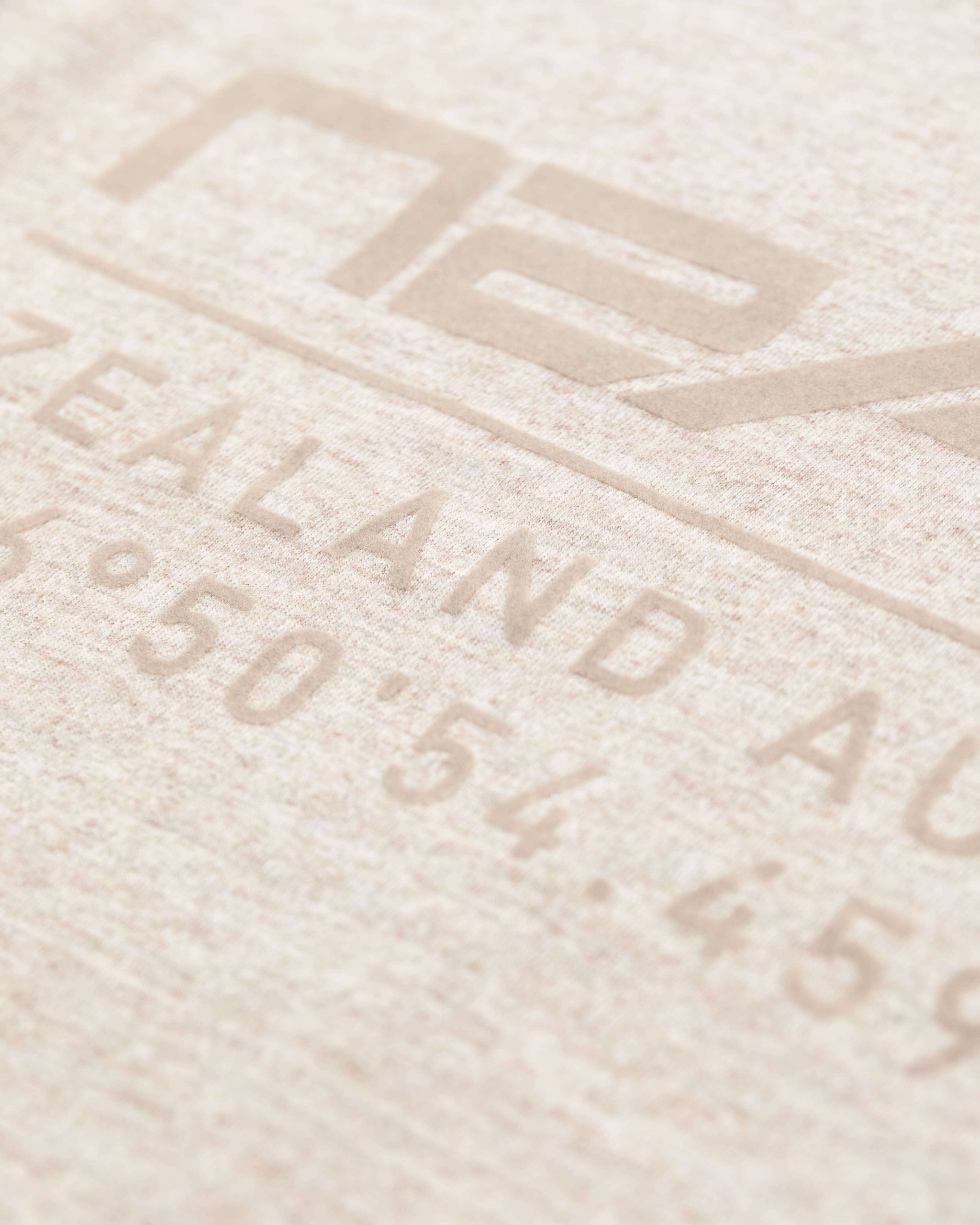 Manga larga con cuello redondo. - Shimmering Sand Manga larga con cuello redondo. - Shimmering Sand