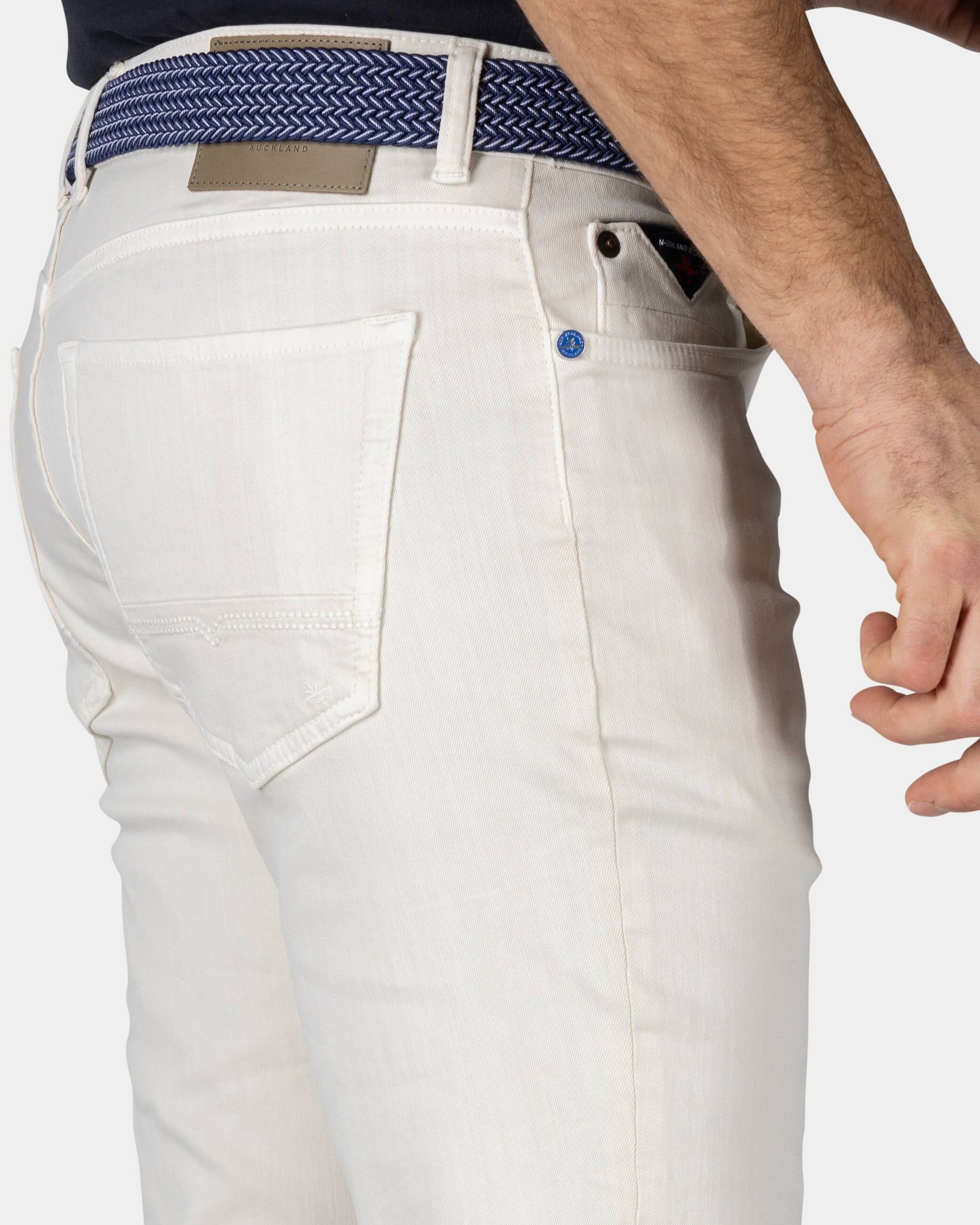 Witte gekleurde spijkerbroek Witte gekleurde spijkerbroek