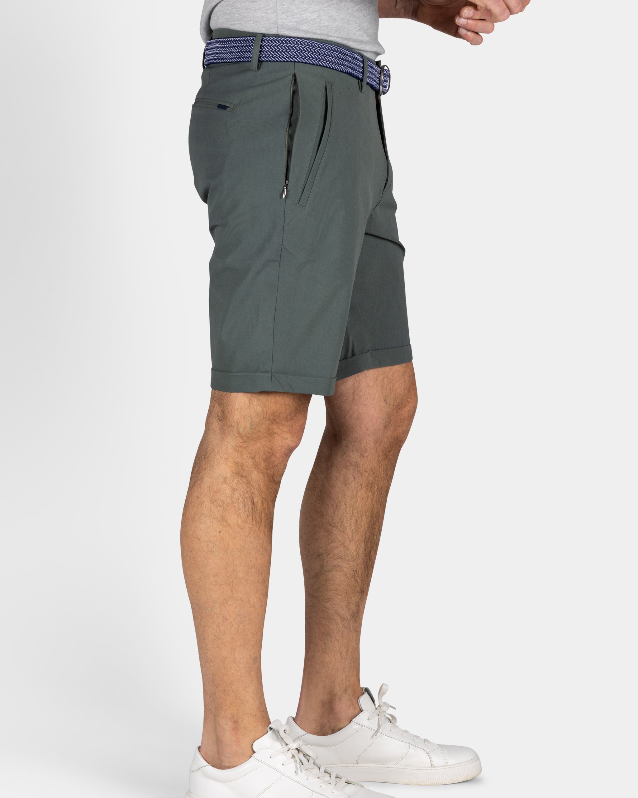 Sportieve groene short Sportieve groene short