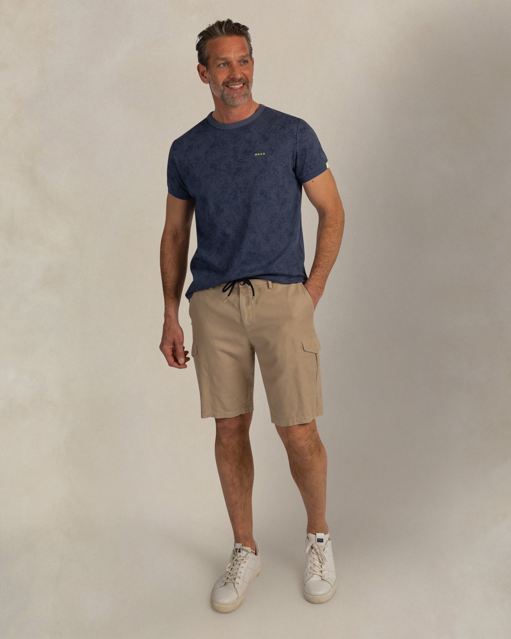 Donkerblauw print t-shirt Donkerblauw print t-shirt