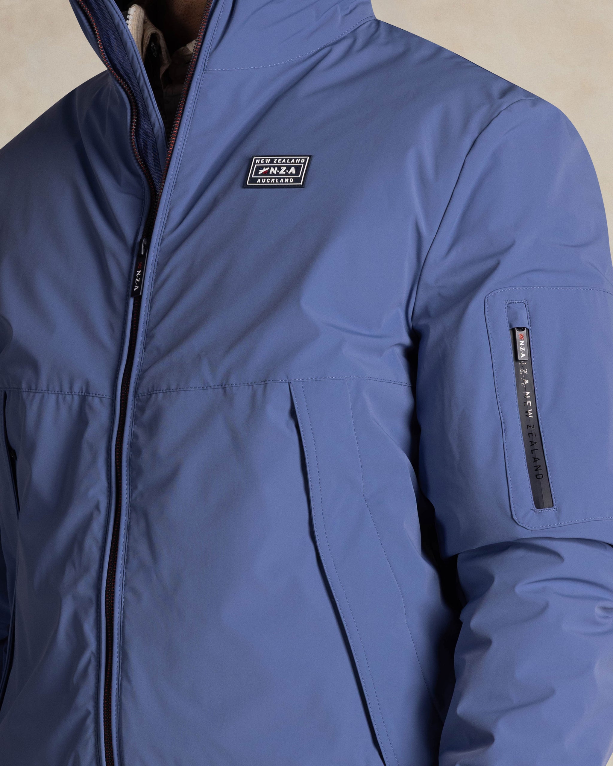 Blauwe waterafstotende jas Blauwe waterafstotende jas