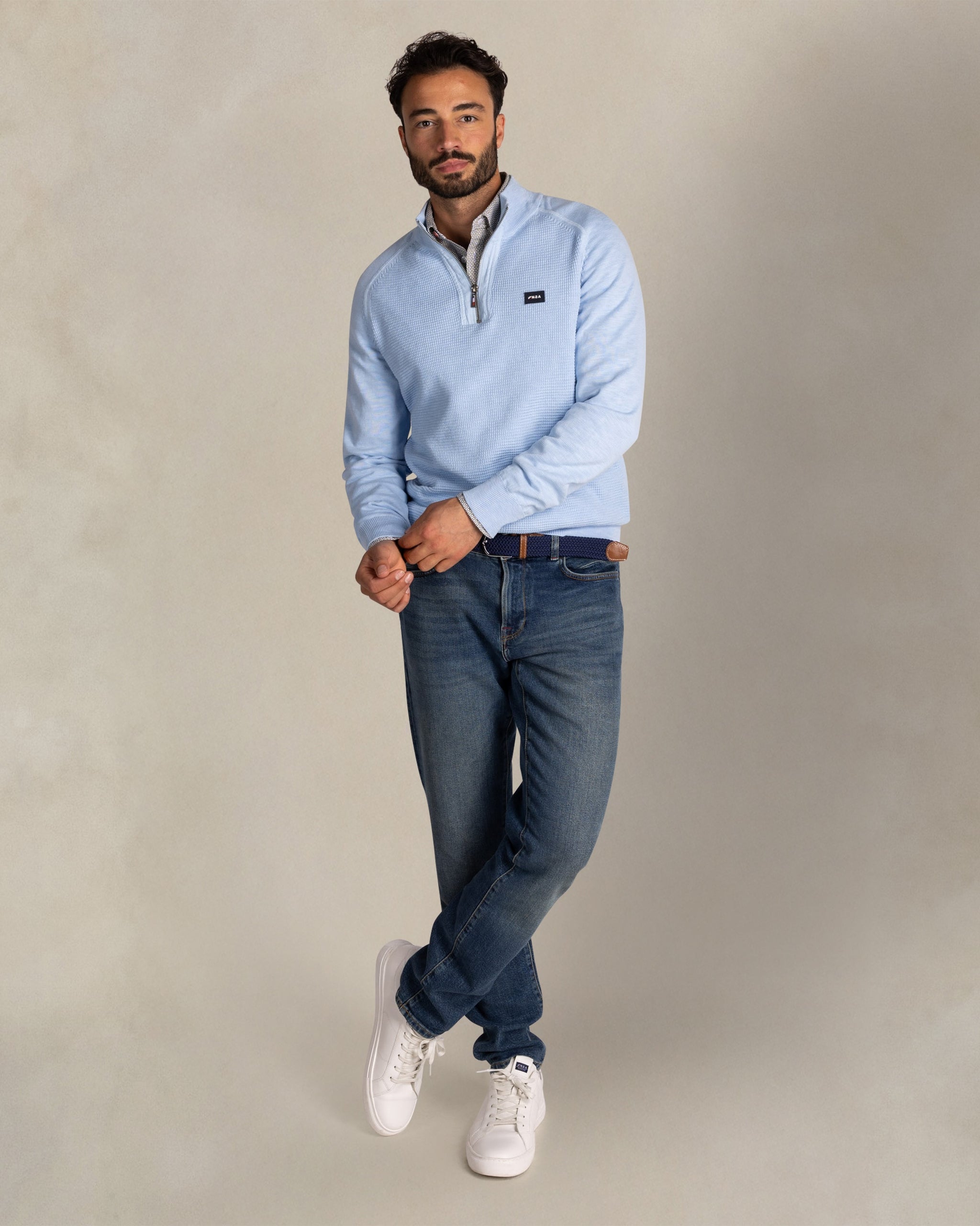 Blauwe katoenen half zip trui Blauwe katoenen half zip trui