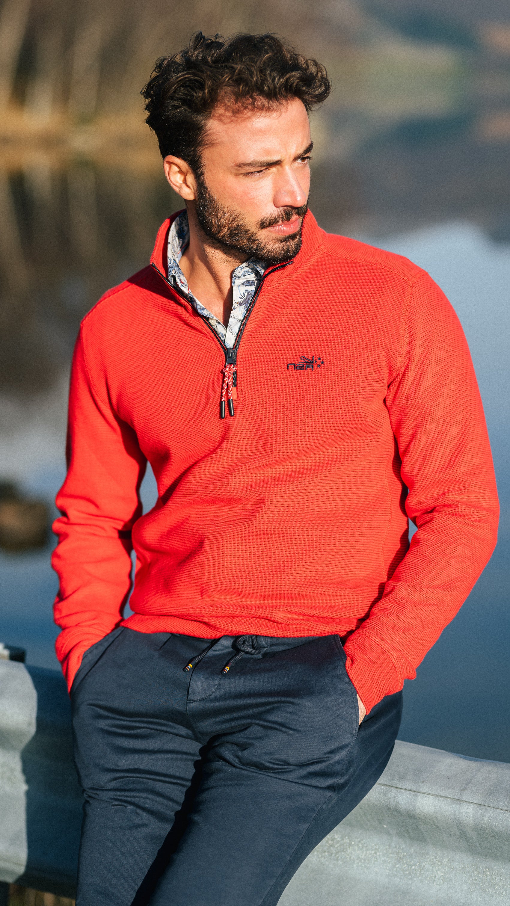 Suéter deportivo rojo con media cremallera - Reef Red Suéter deportivo rojo con media cremallera - Reef Red