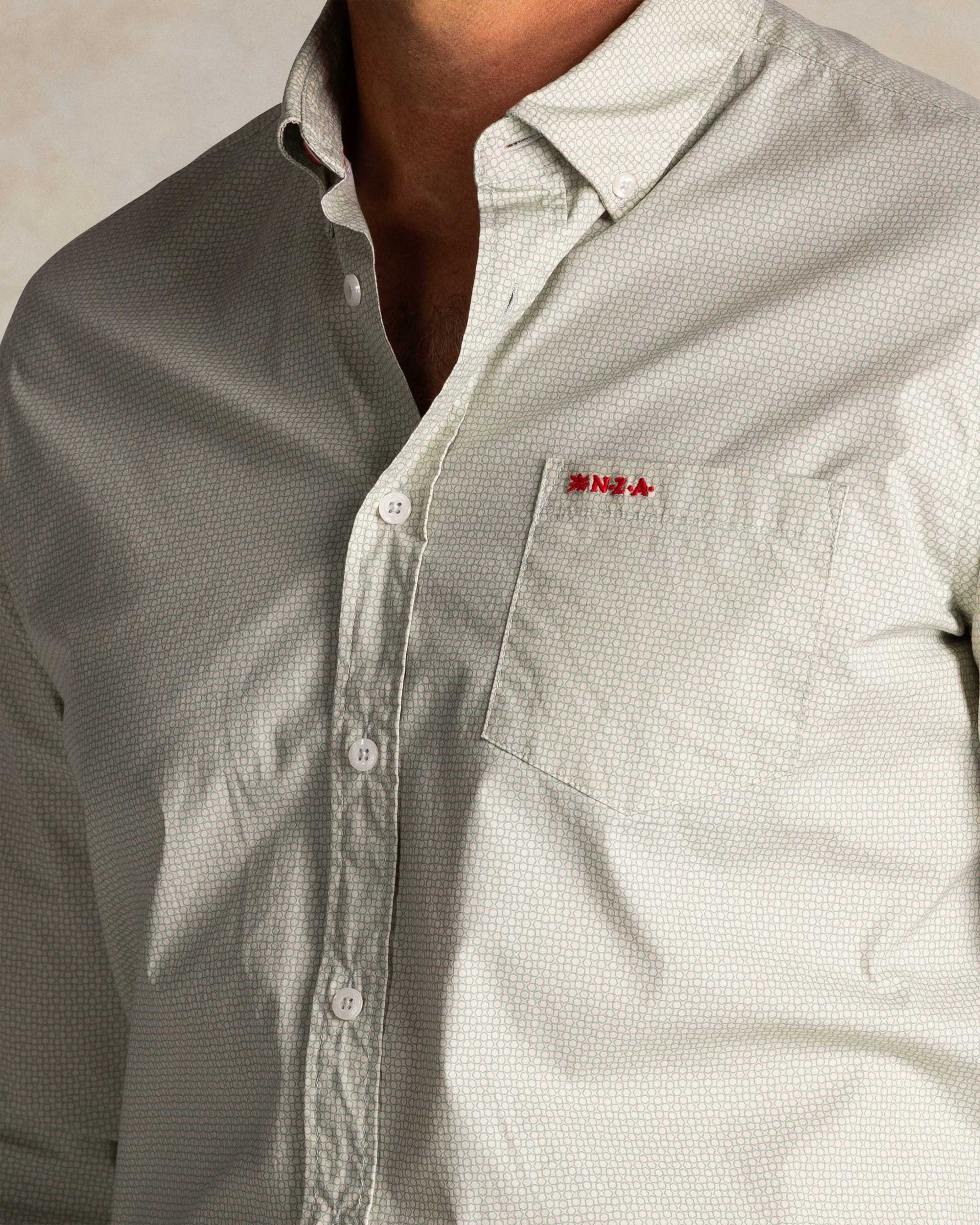 Camisa verde de algodón elástico Camisa verde de algodón elástico