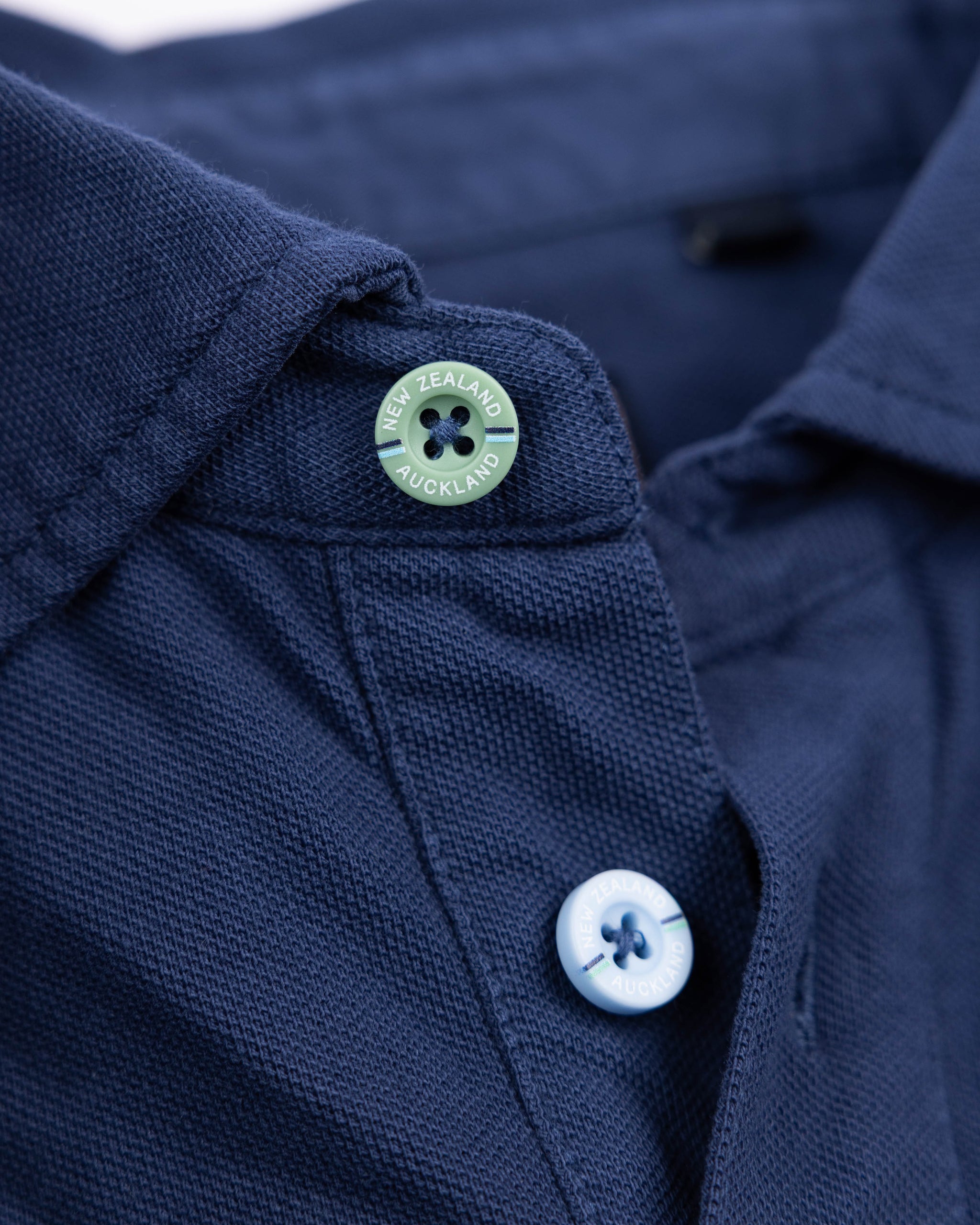 Polo uni en coton bleu Polo uni en coton bleu