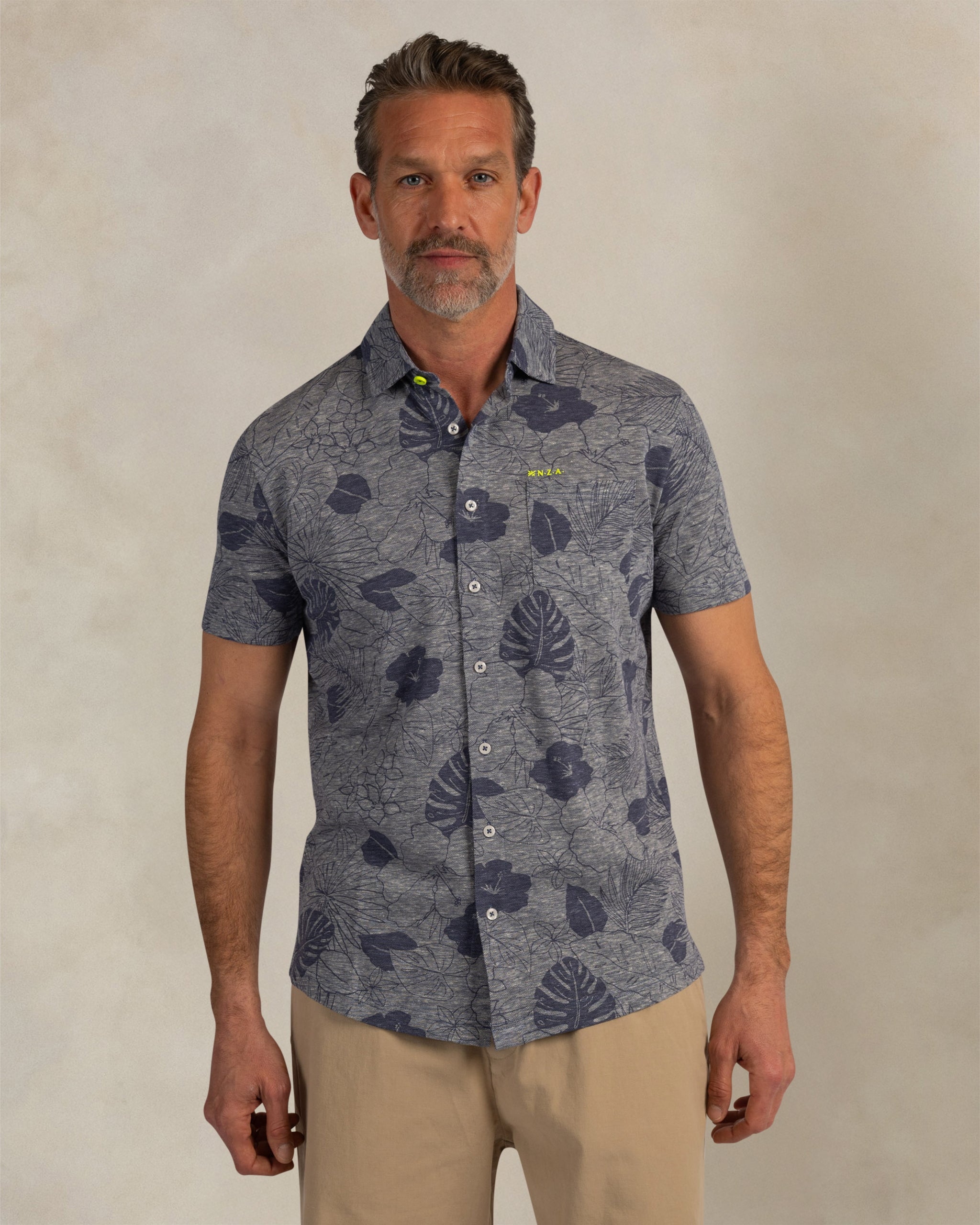 Blaues Leinenmischgewebe-Printhemd Blaues Leinenmischgewebe-Printhemd