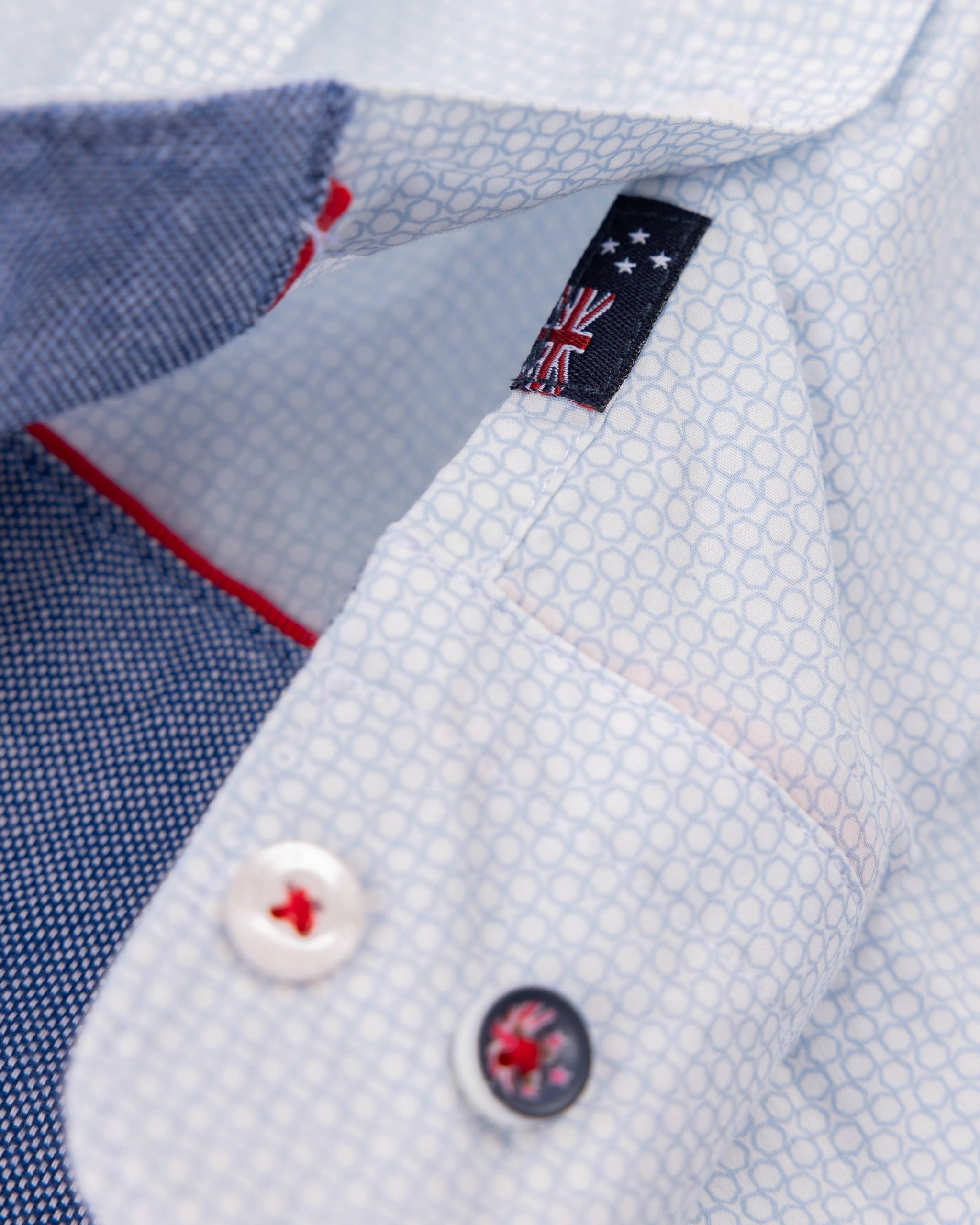 Blaues Baumwoll-Stretchhemd Blaues Baumwoll-Stretchhemd