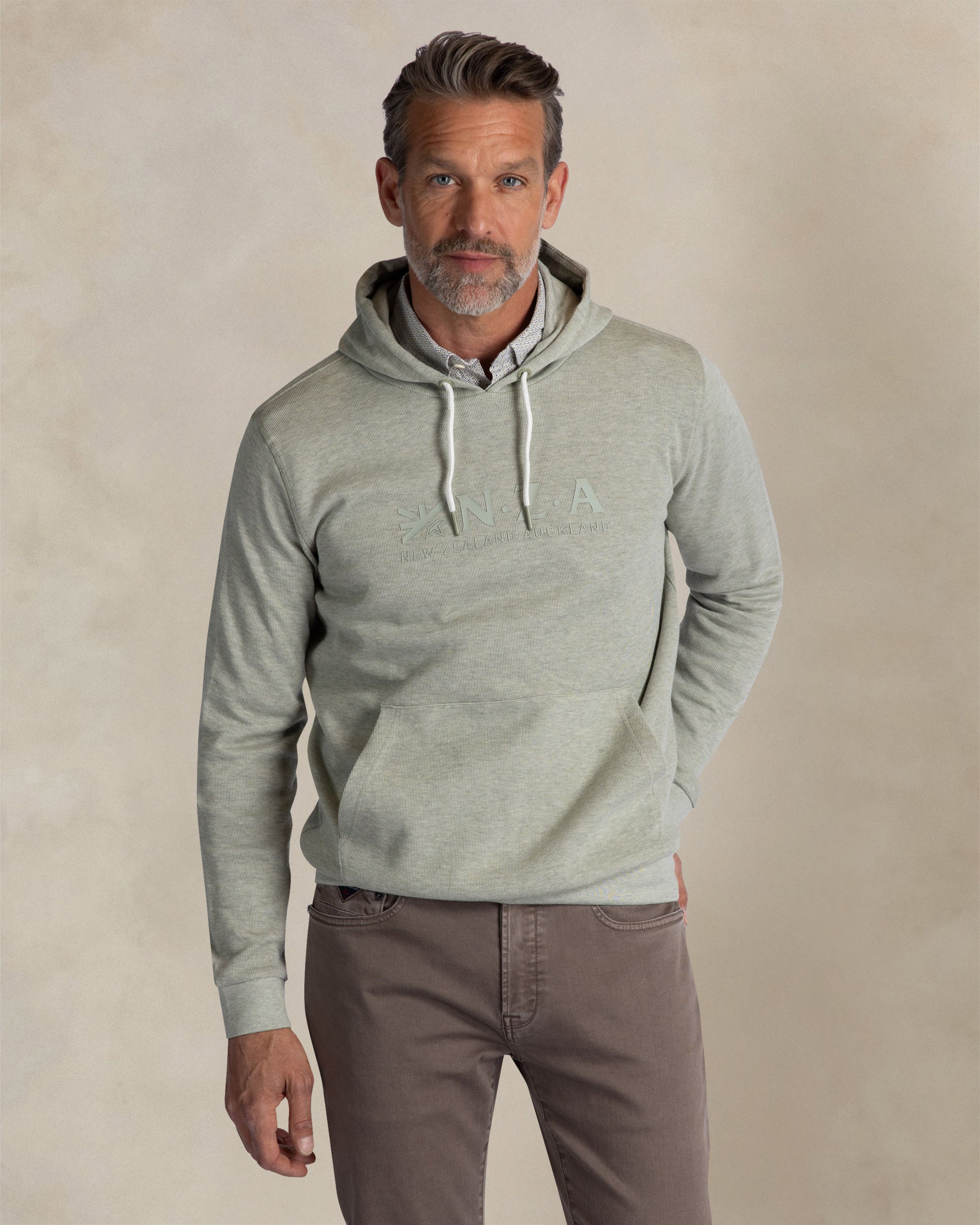 Lichtgrüner Hoodie aus Baumwolle Lichtgrüner Hoodie aus Baumwolle