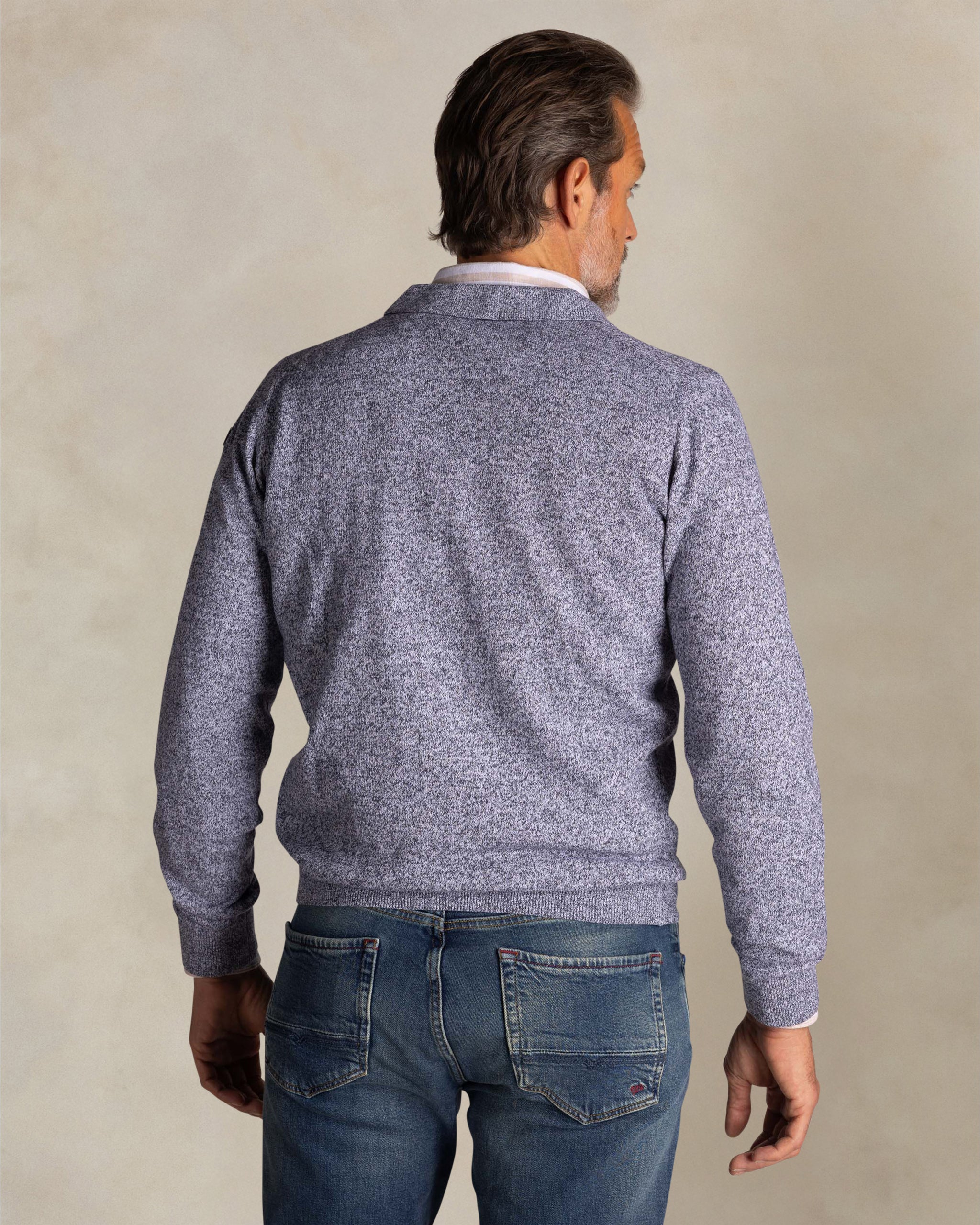 Blauwe katoenen trui met knopen Blauwe katoenen trui met knopen