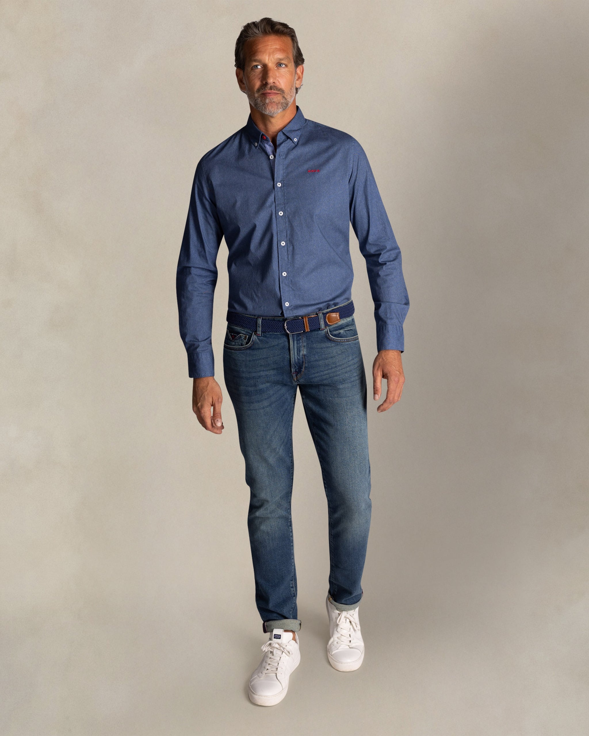 Blaues stretch-baumwollhemd Blaues stretch-baumwollhemd