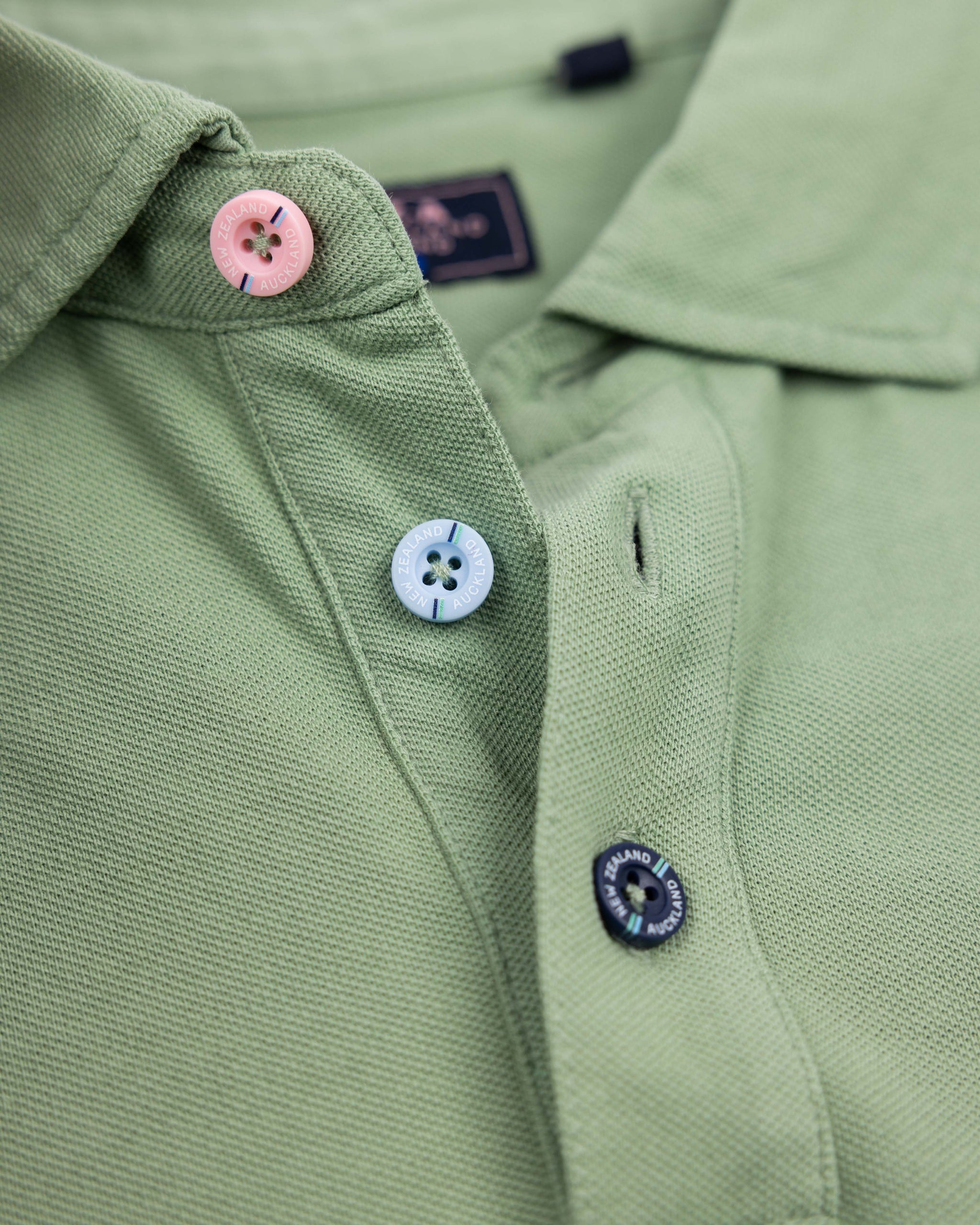 Effen katoenen lichtgroene polo Effen katoenen lichtgroene polo