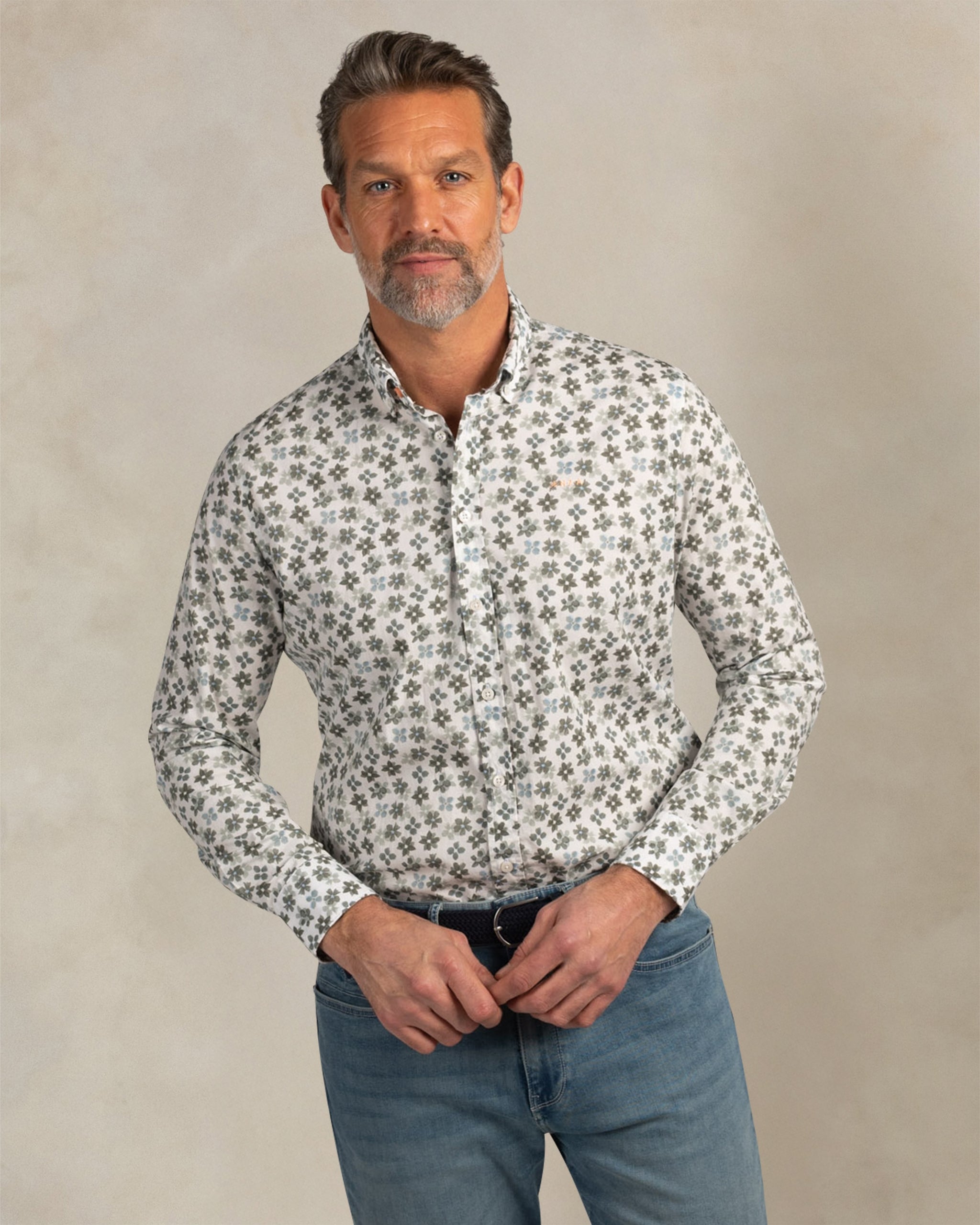 Groene katoenen overhemd met print Groene katoenen overhemd met print