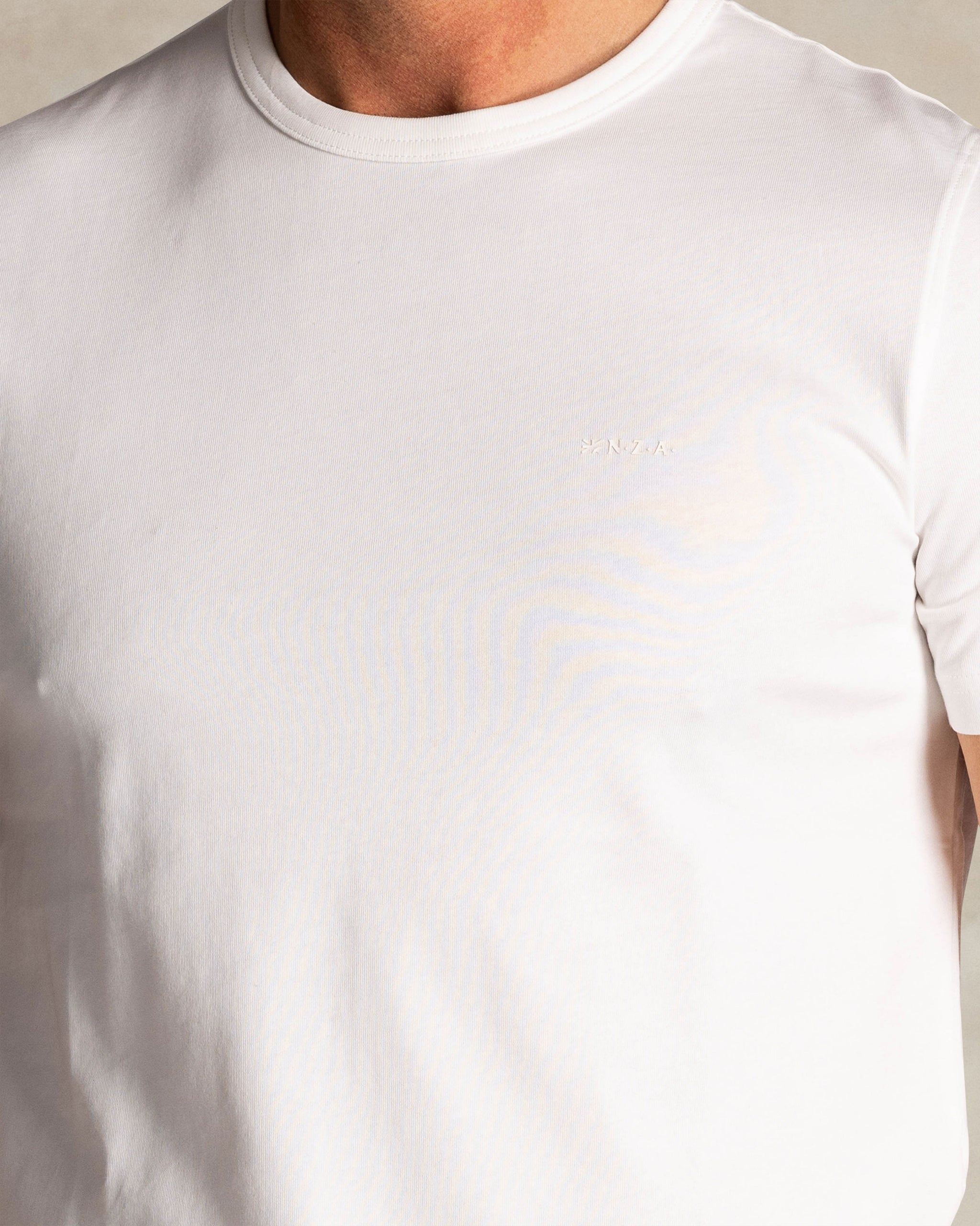 Wit katoenen t-shirt Wit katoenen t-shirt