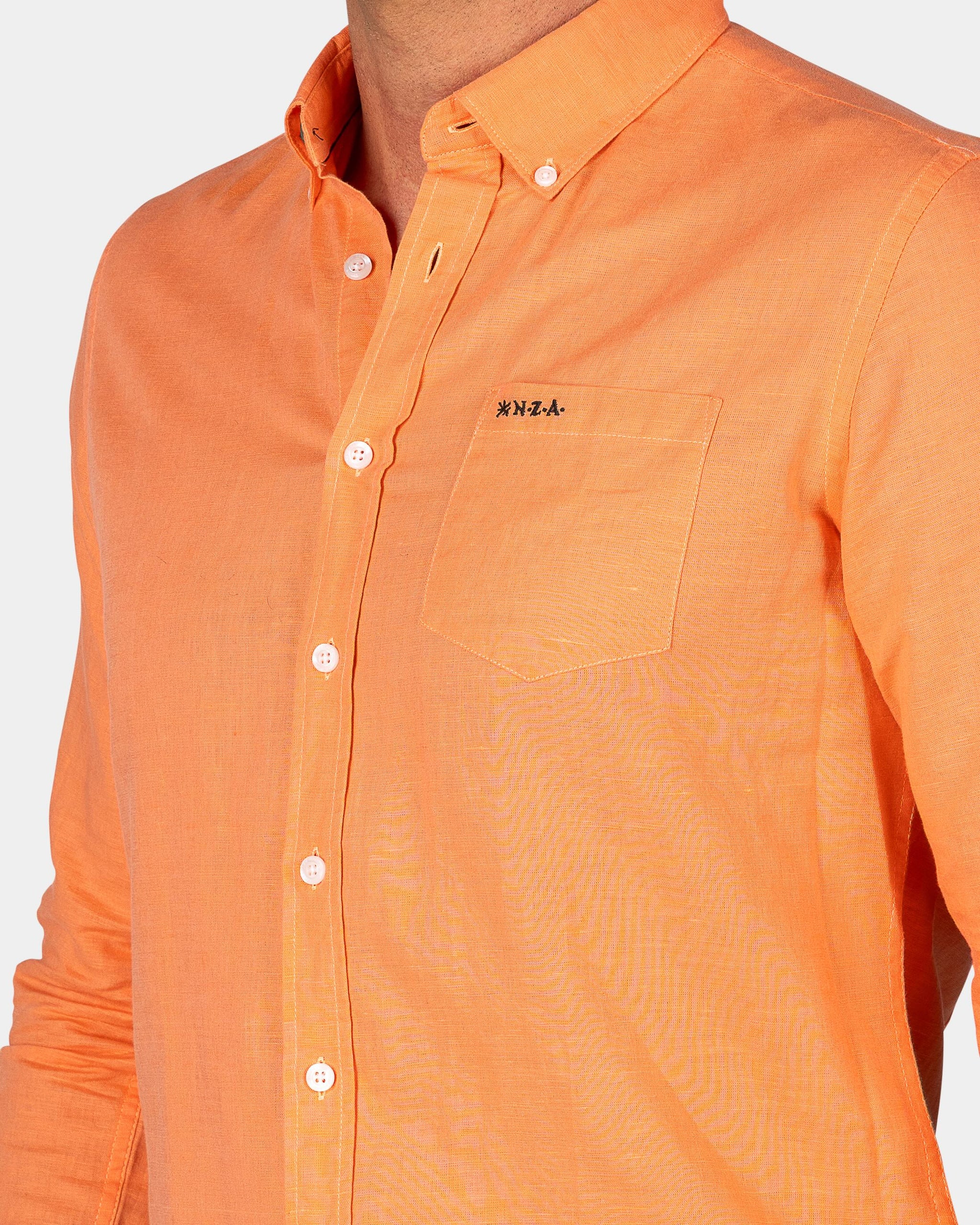 Linnen oranje overhemd met lange mouw Linnen oranje overhemd met lange mouw