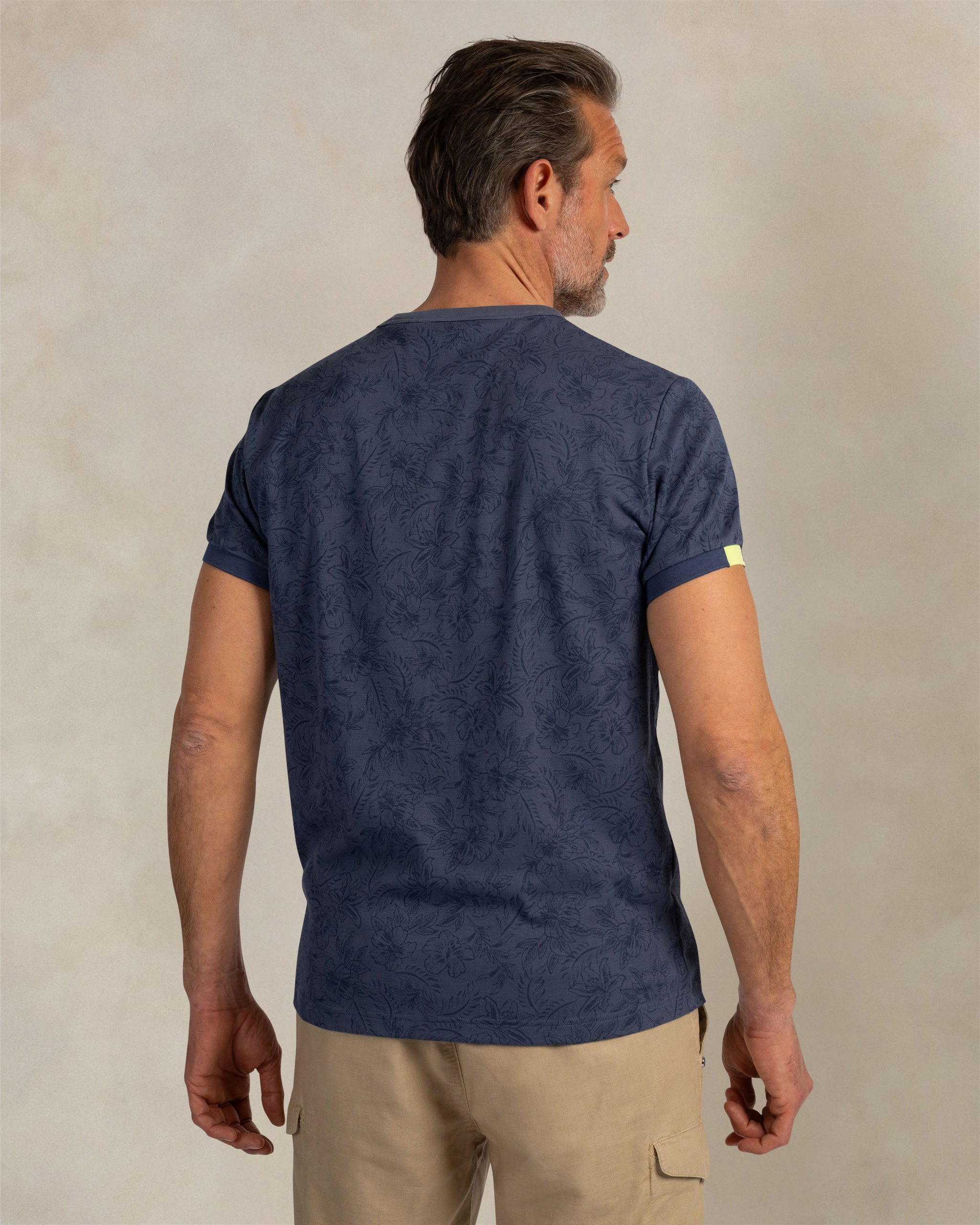 Donkerblauw print t-shirt Donkerblauw print t-shirt