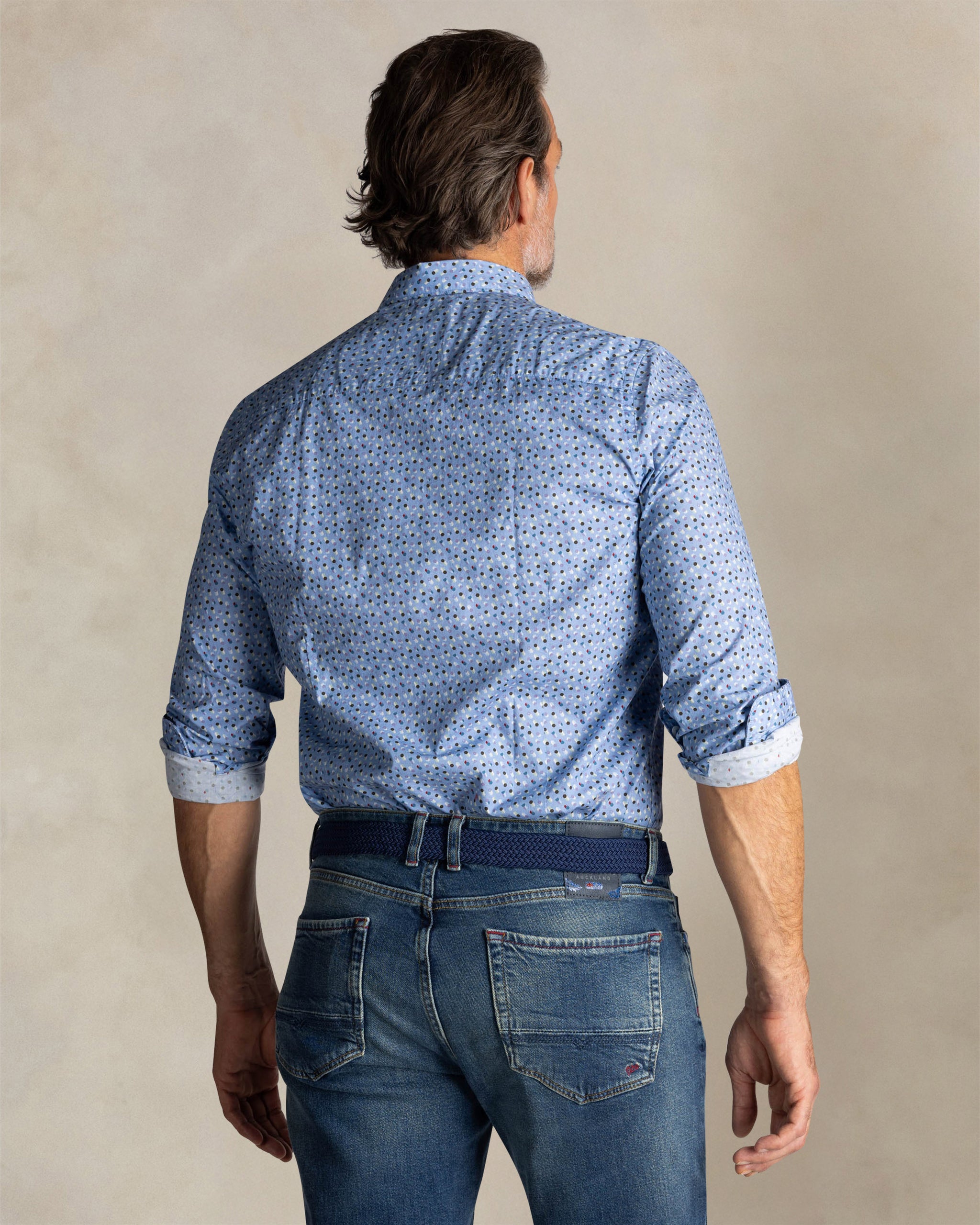 Camisa azul de algodón elástico Camisa azul de algodón elástico